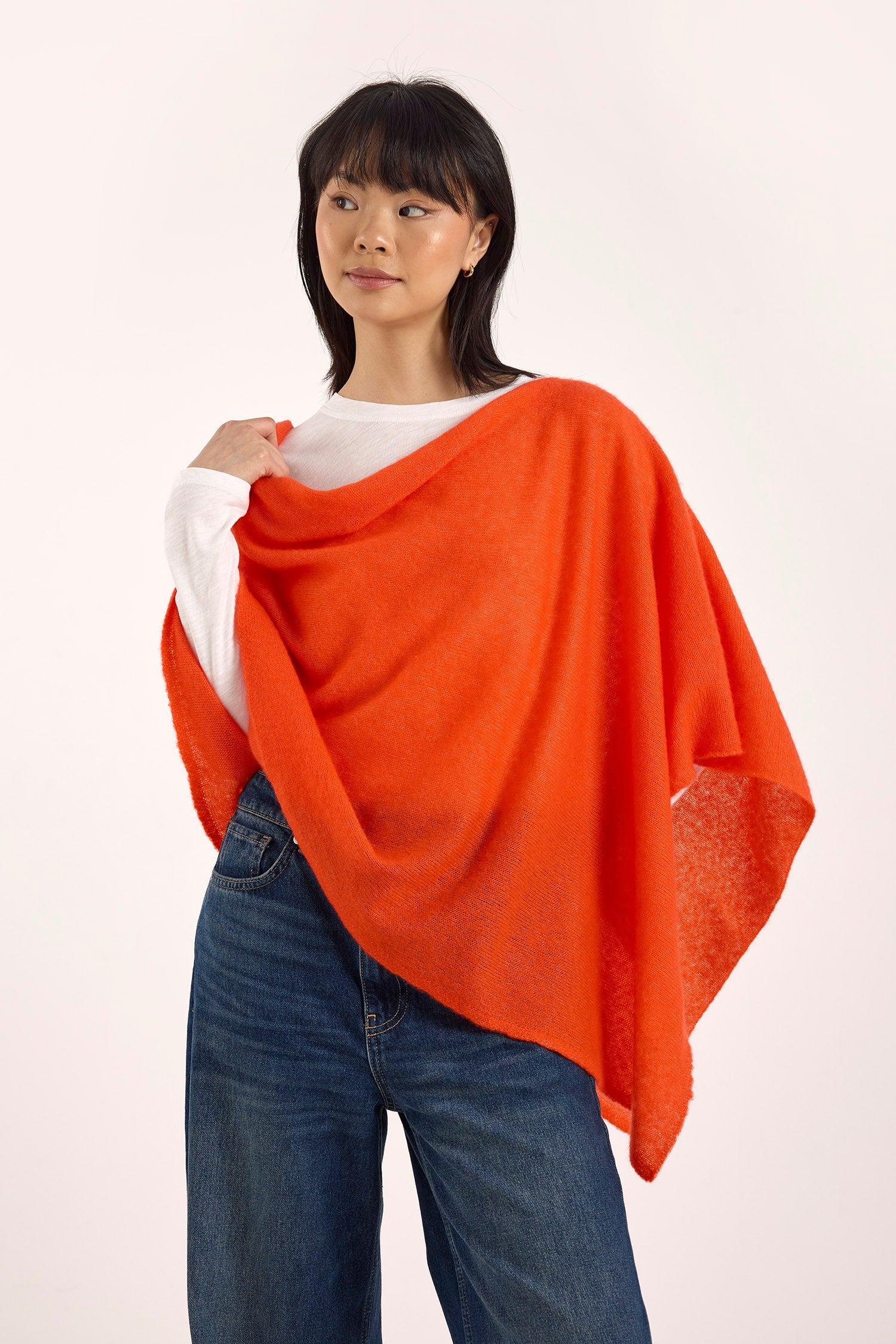 SNUGGLE PONCHO