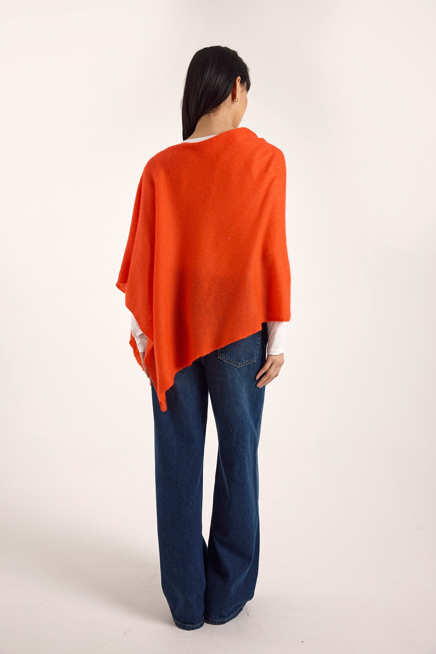 SNUGGLE PONCHO