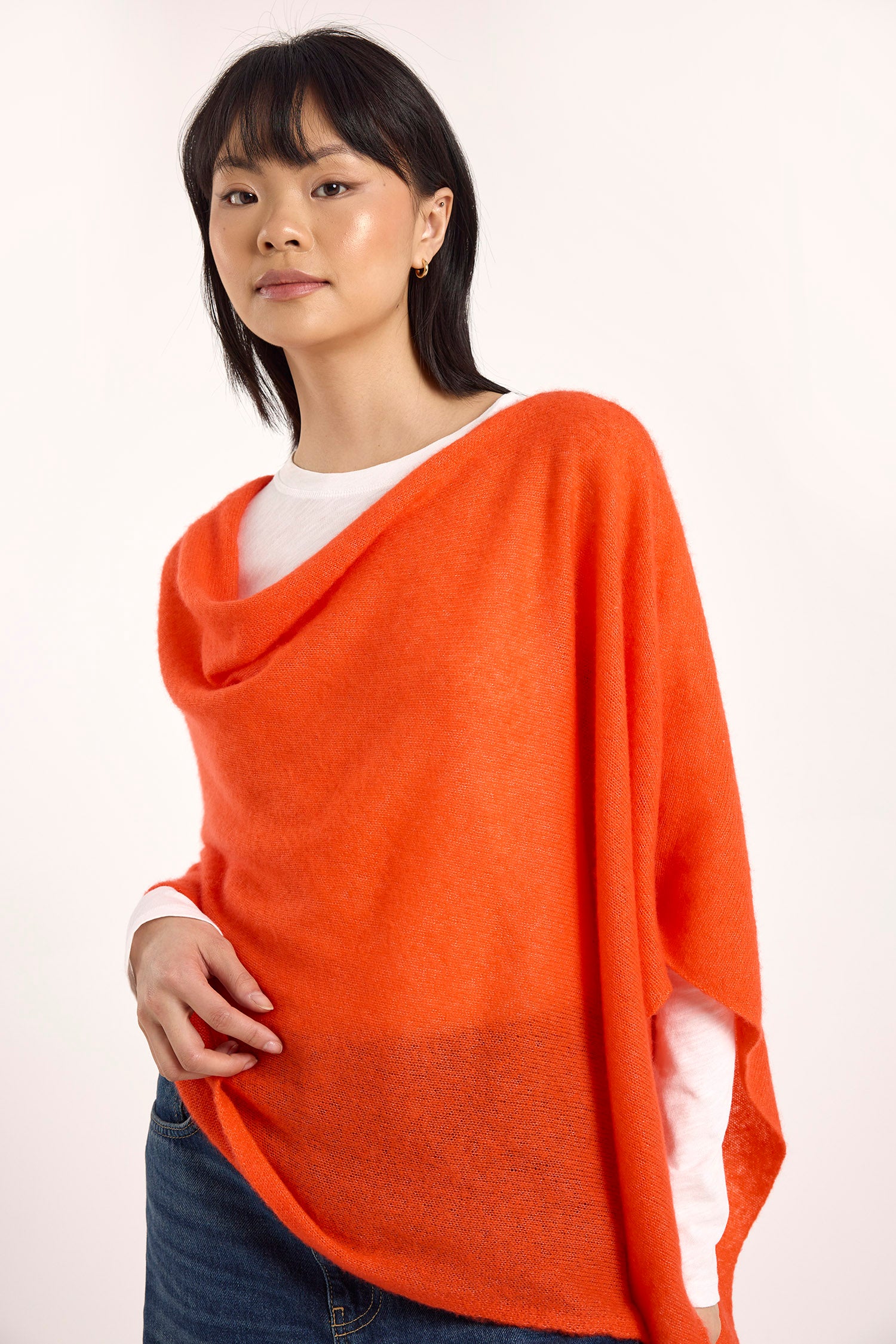 SNUGGLE PONCHO
