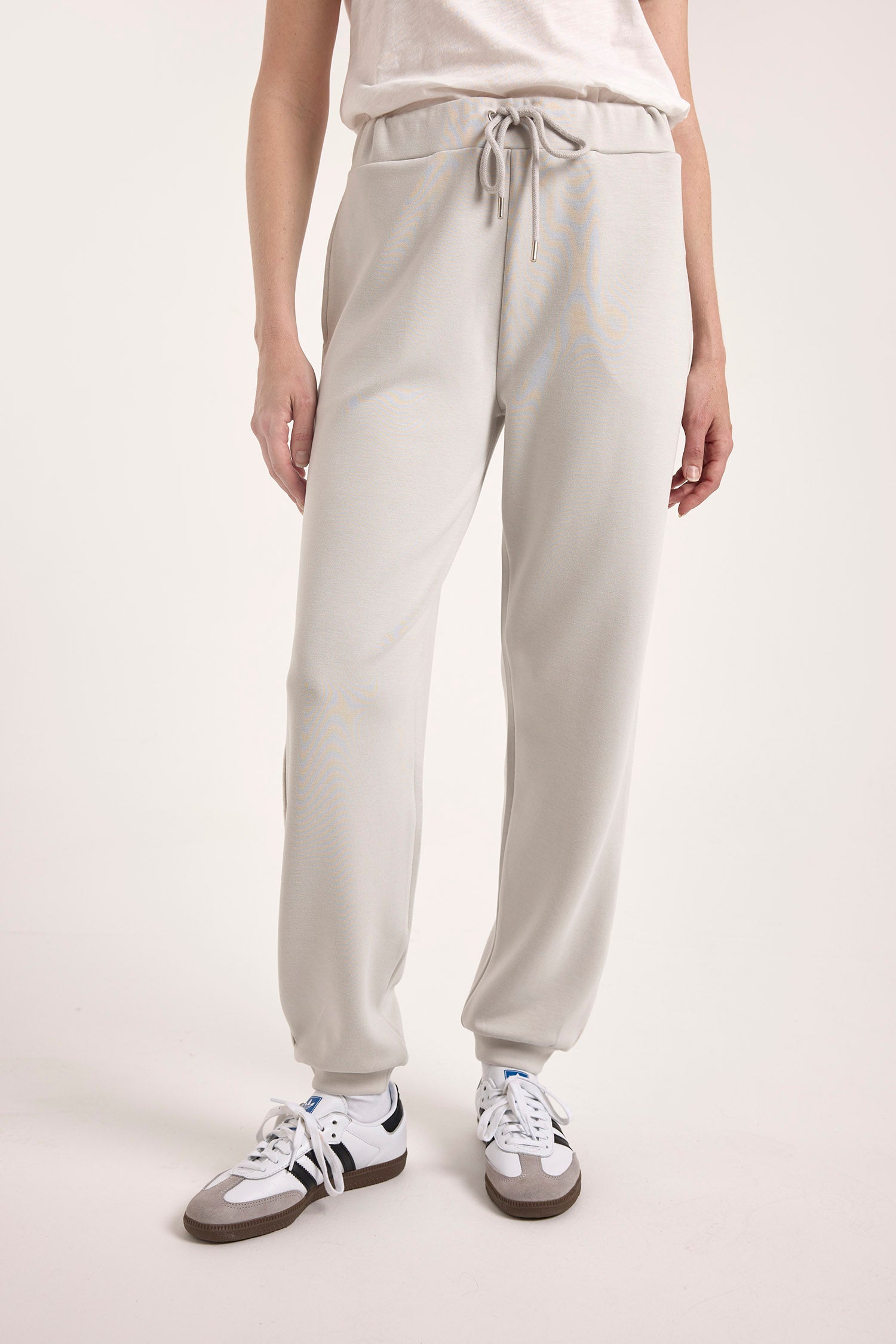 PIPING DETAIL CUFFED JOGGER