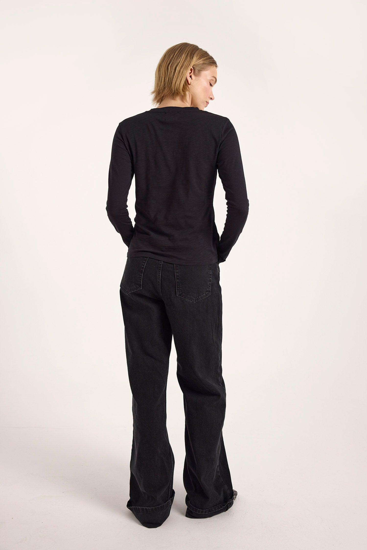 LONG SLEEVE CREW NECK