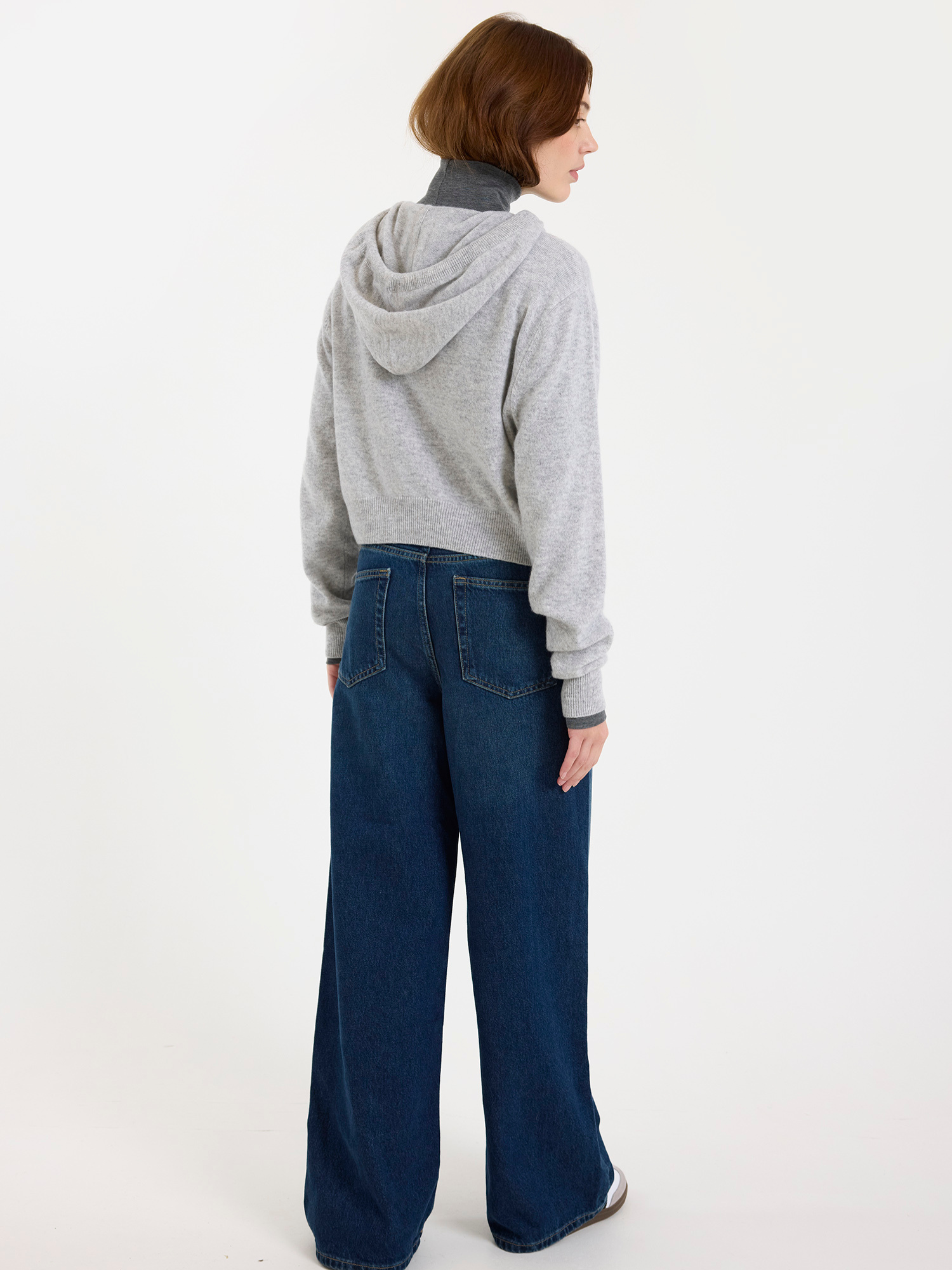 Ruby Cropped Cashmere hoodie