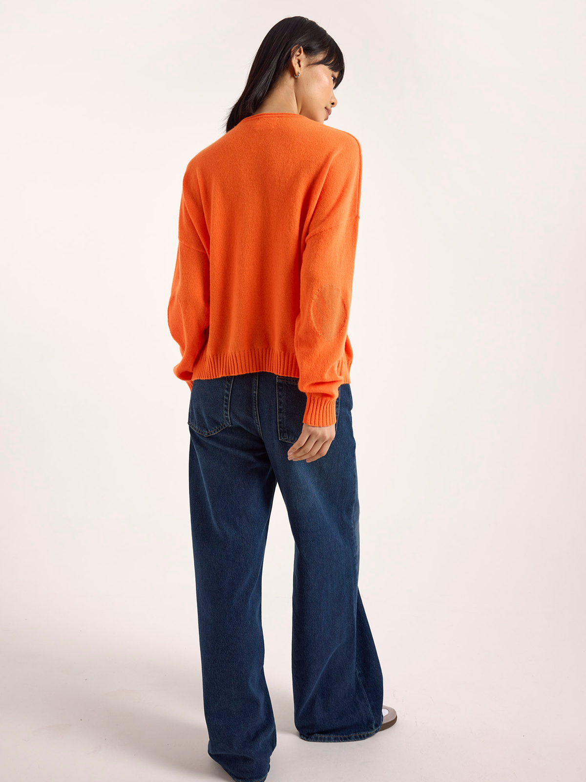 Piper Rib Detail Pocket Cashmere Crew