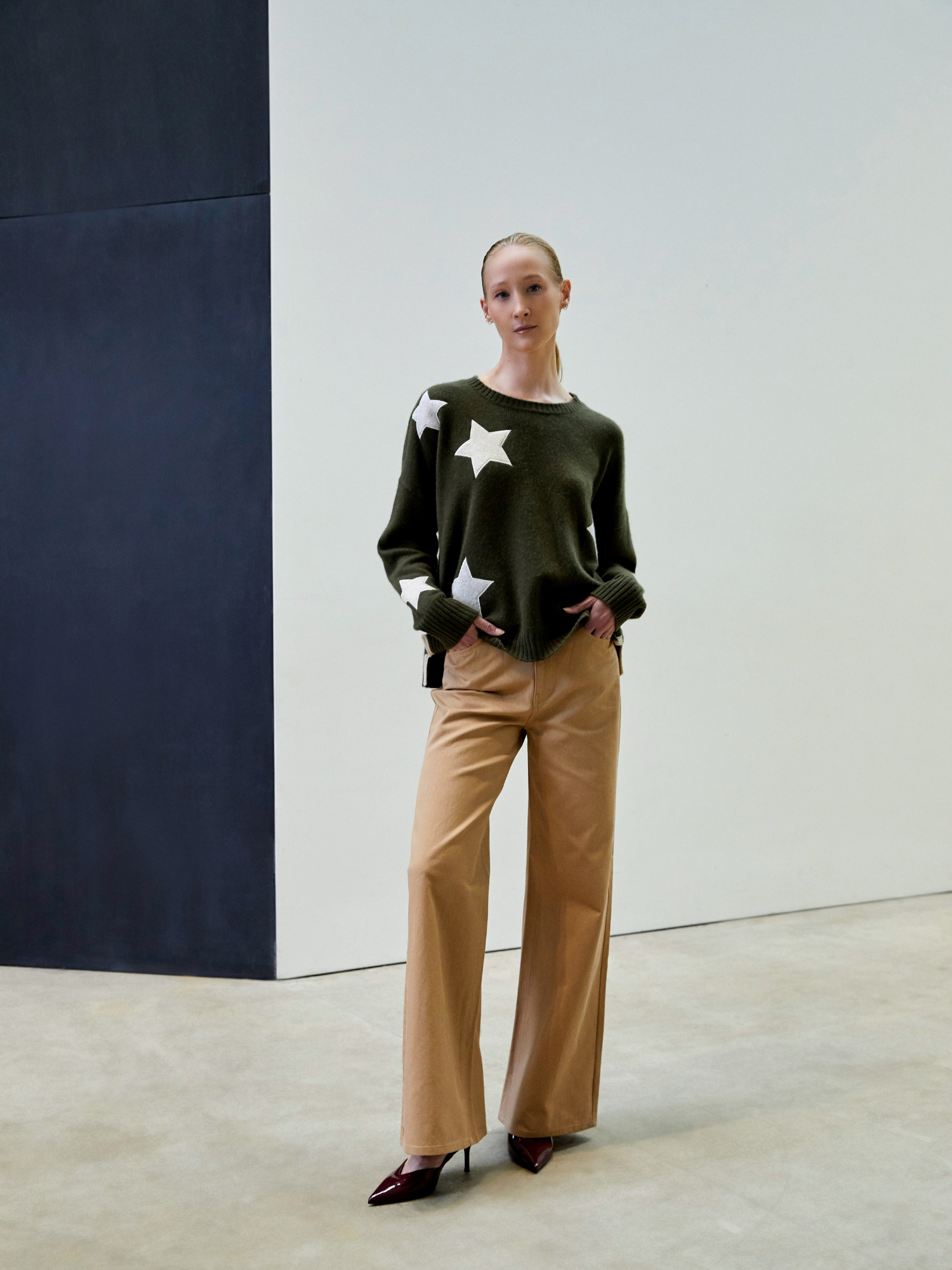 Perrie Patch Star Cashmere V Neck Jumper