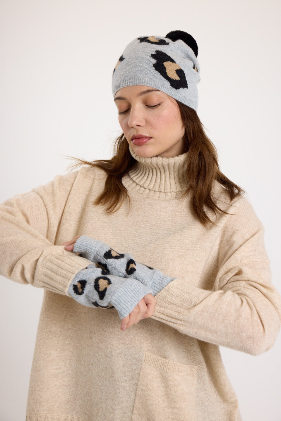 Animal Cashmere Wrist Warmers