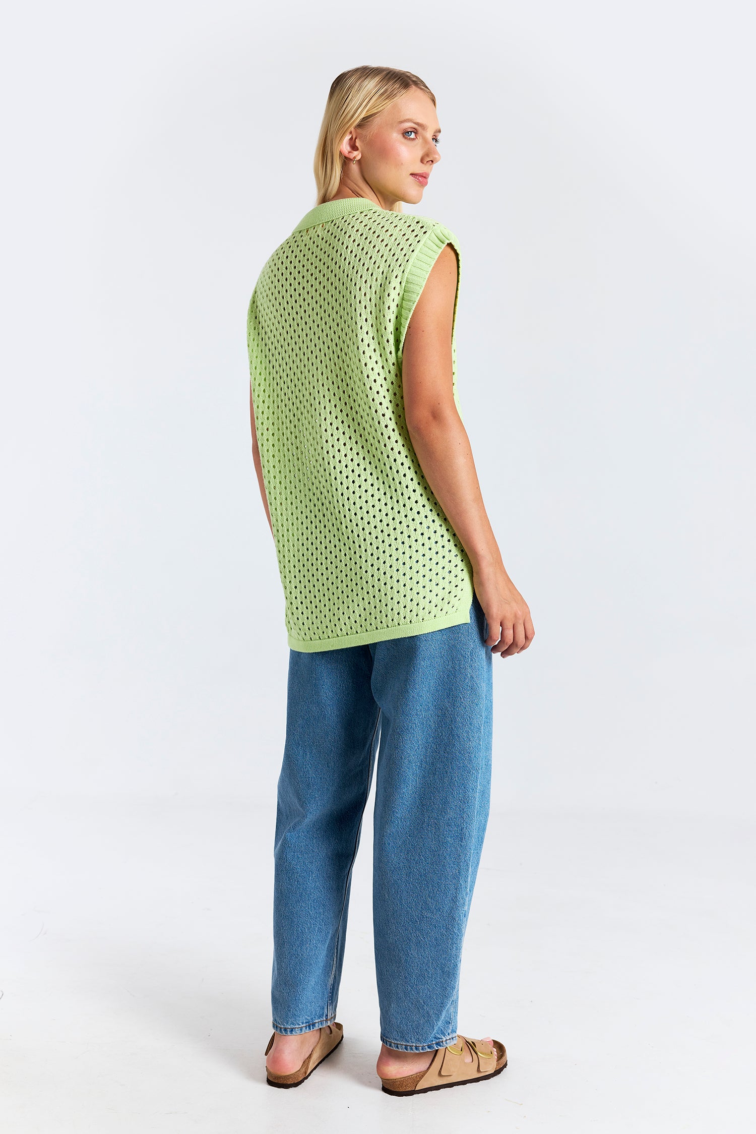 POINTELLE SLEEVELESS SHIRT
