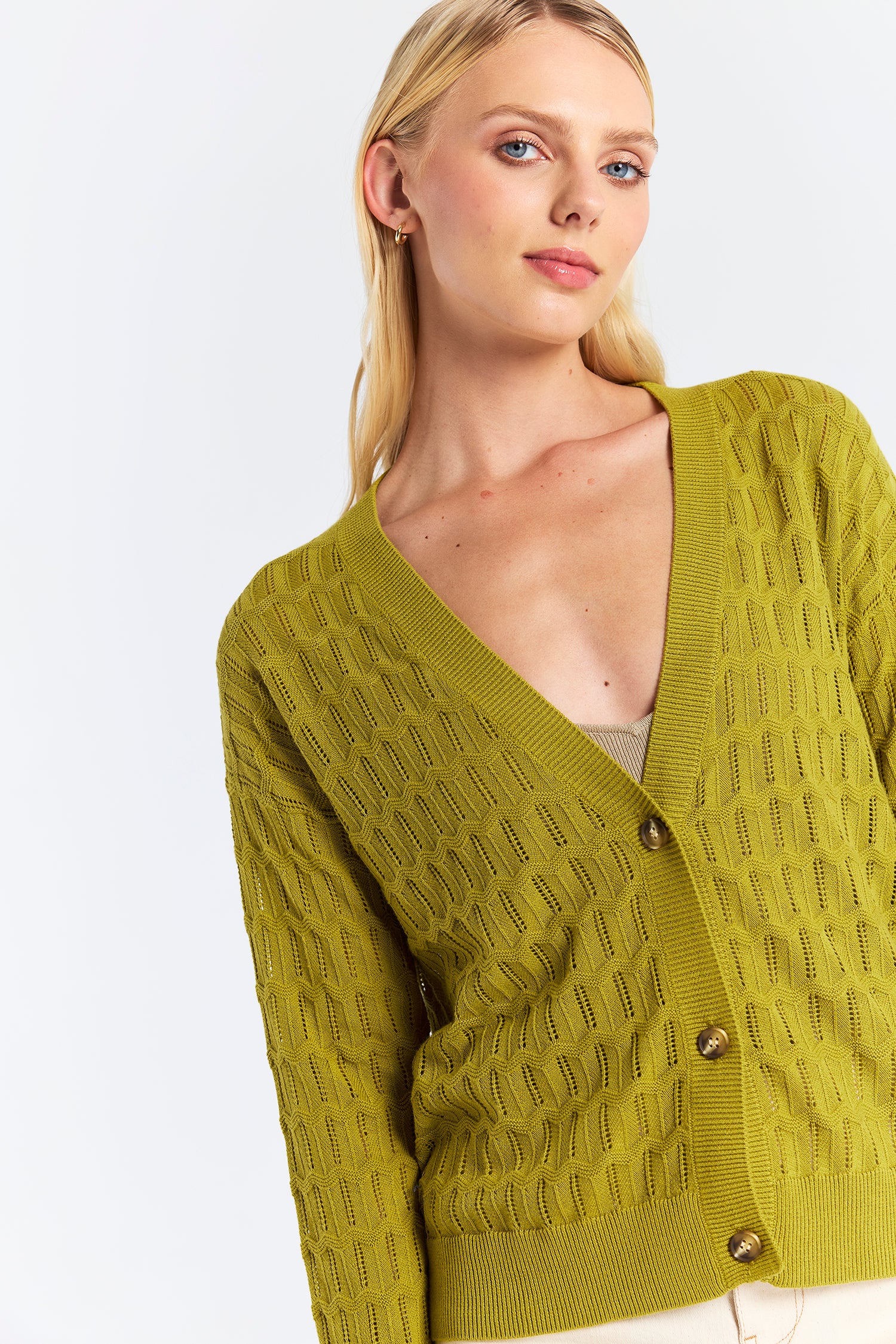 SCALLOP TRIM PRETTY CARDI