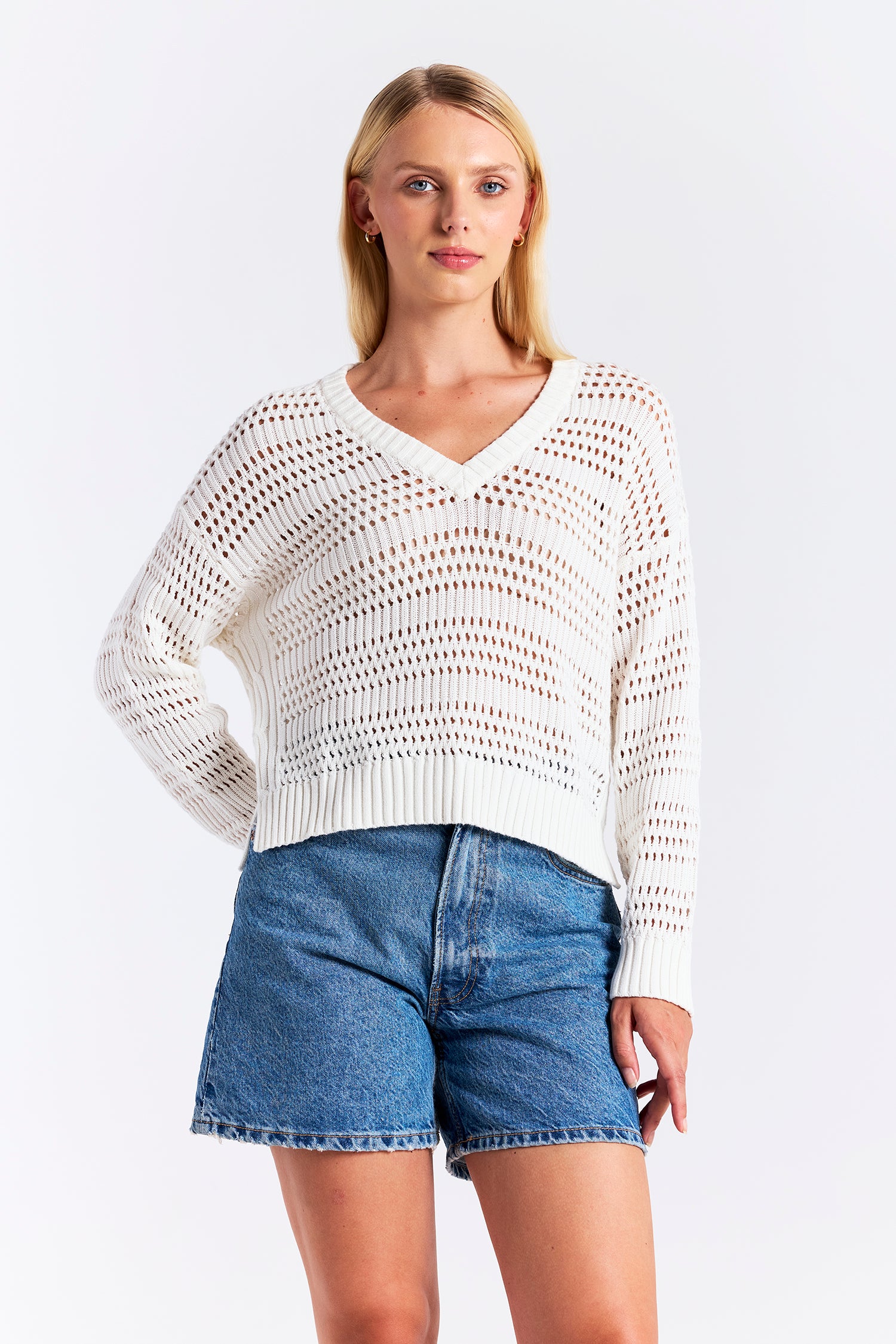 SARAH STITCH CROPPED V