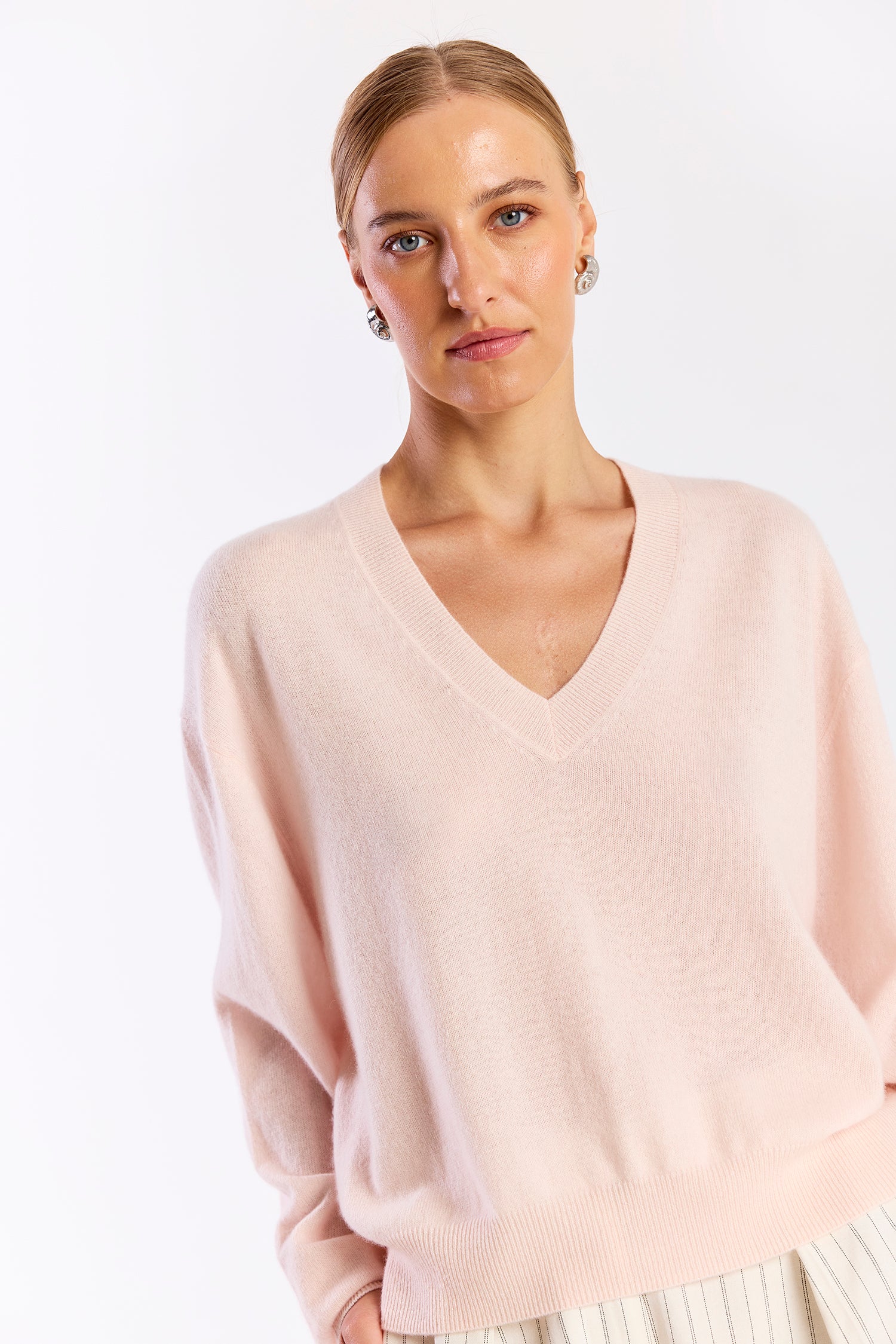 HAILEY CASHMERE V NECK
