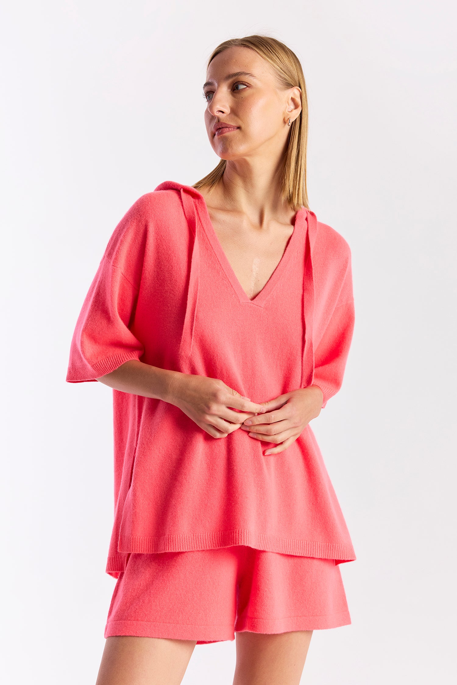 SOLID AURA HOODED CASHMERE TEE