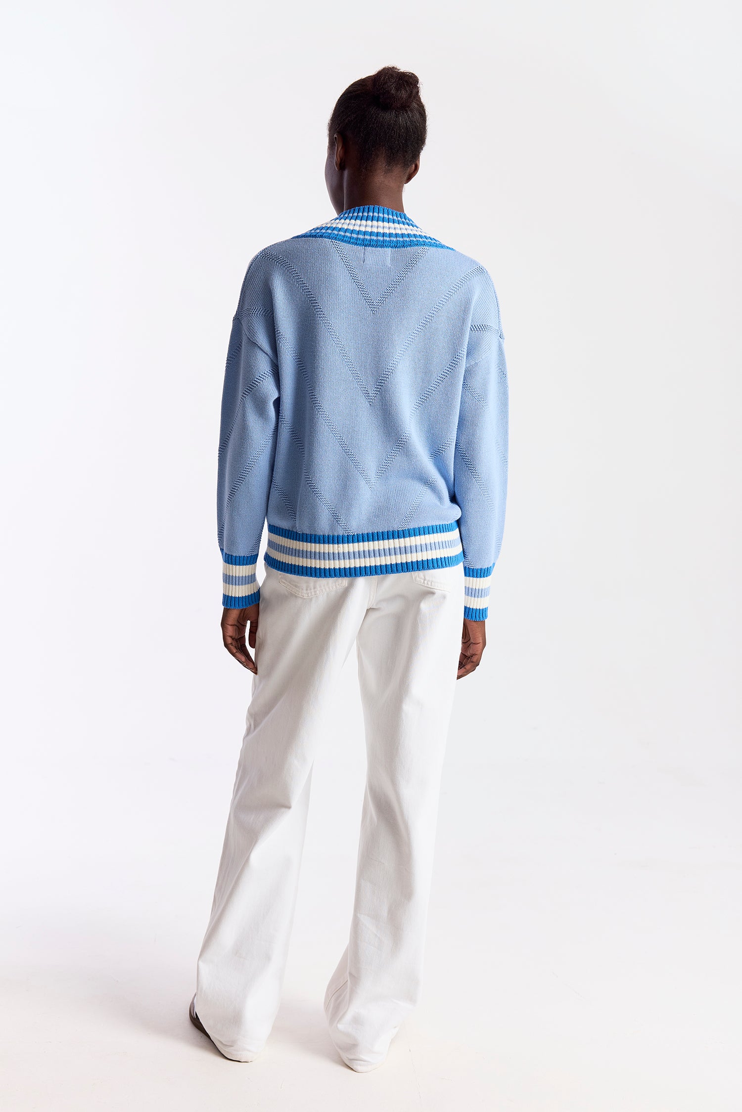 MAXI CRICKET V-NECK
