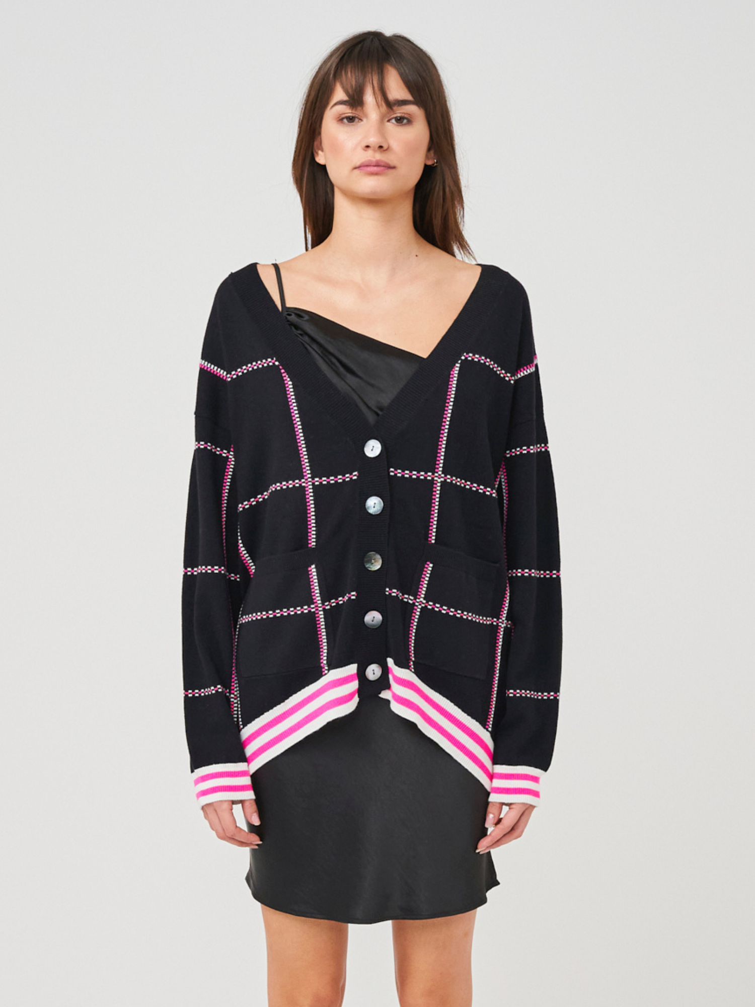 Stitch Detail Scoop Hem Cardigan