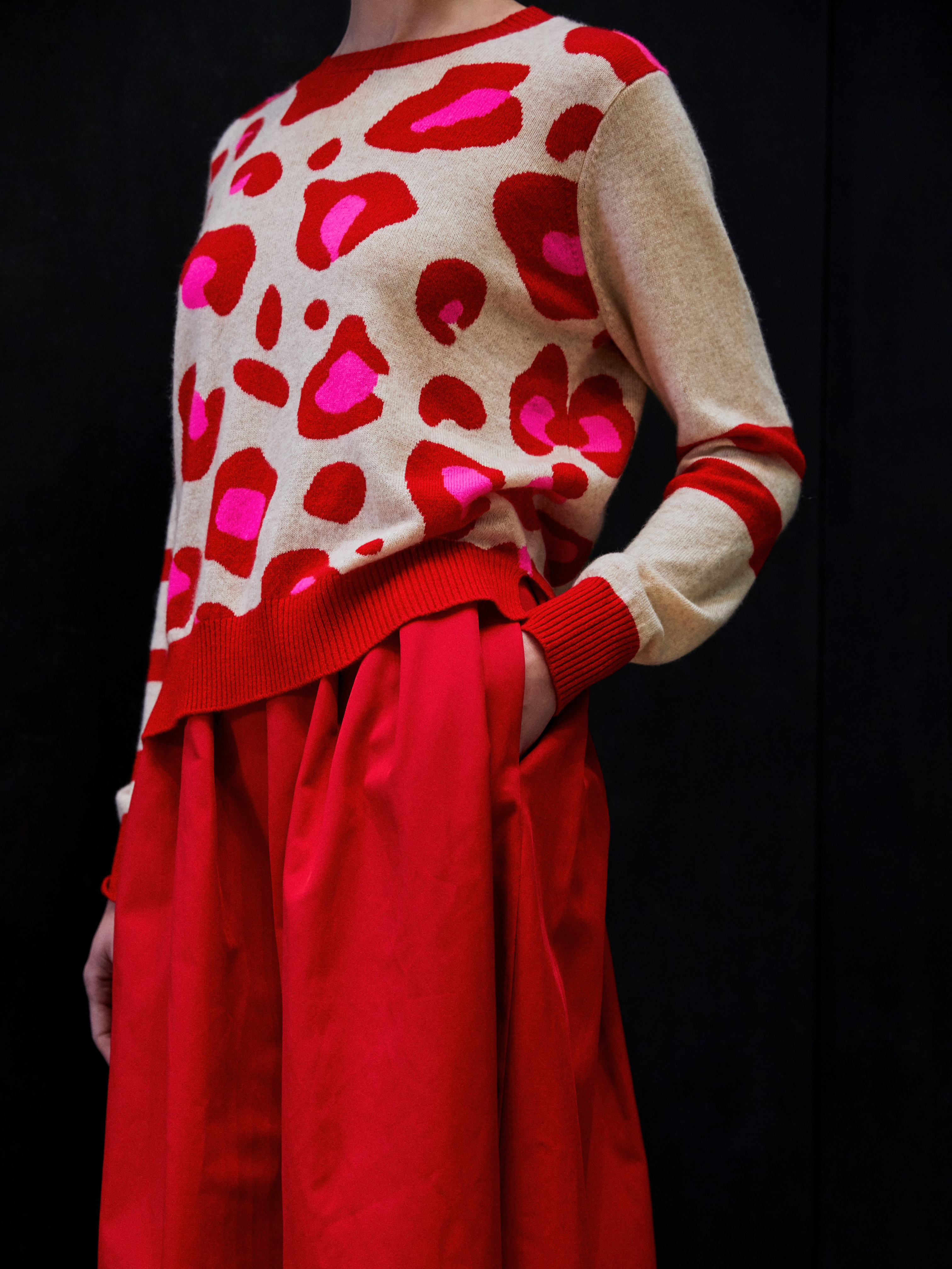 Bright, Bold & Unmistakable: The Signature Style of Brodie Cashmere