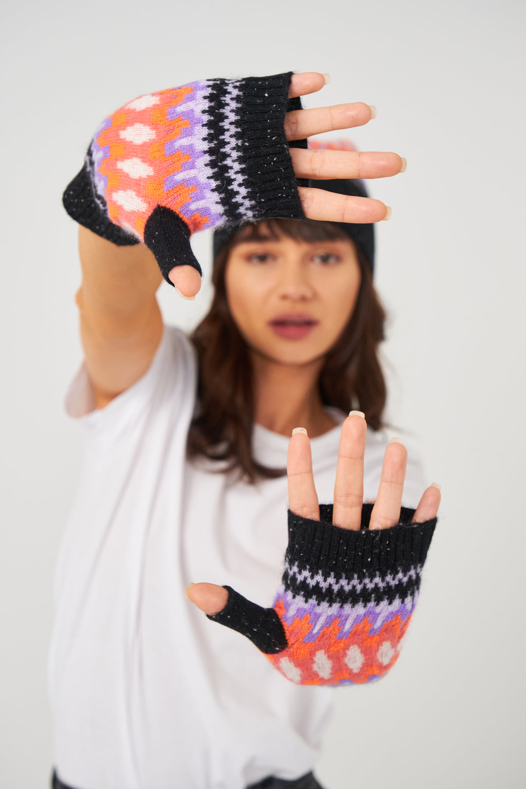 ELECTRIC FAIRISLE WRIST WARMERS