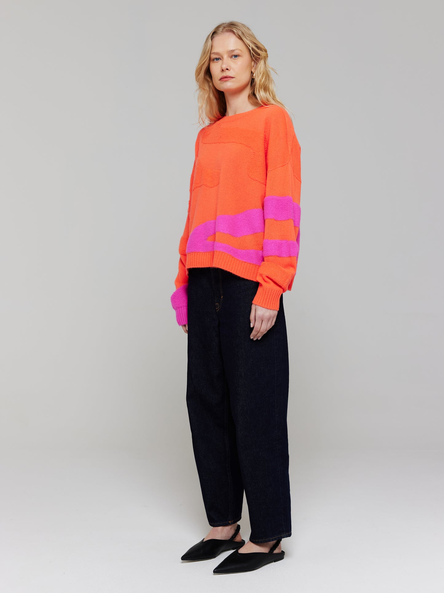 Textured Wave Cashmere Crew Neck