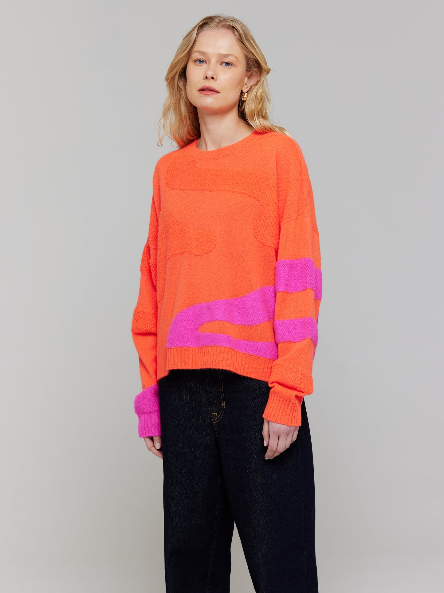 Textured Wave Cashmere Crew Neck