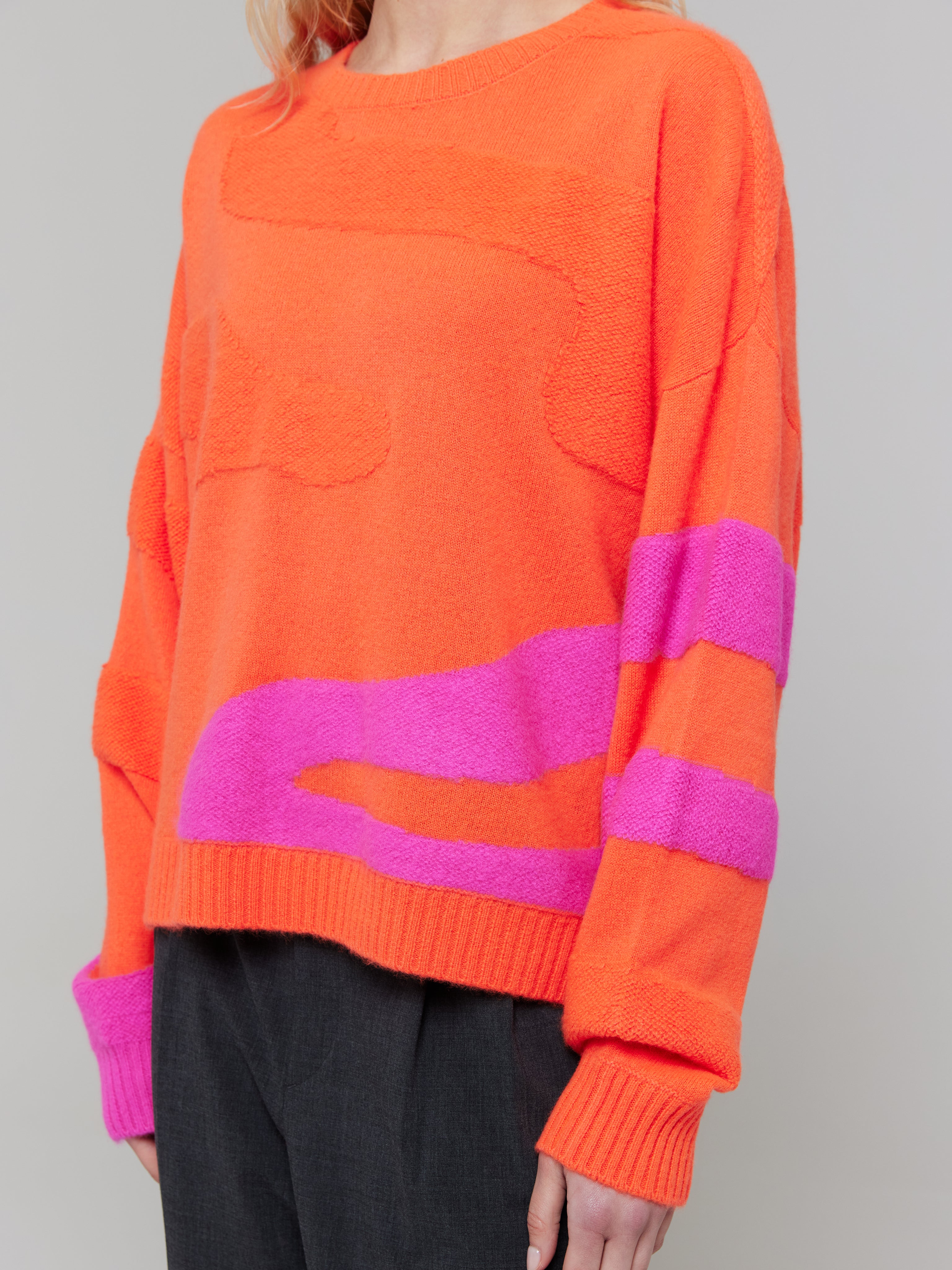 Brodie Fine Cashmere Sweater Bright Orange hot S