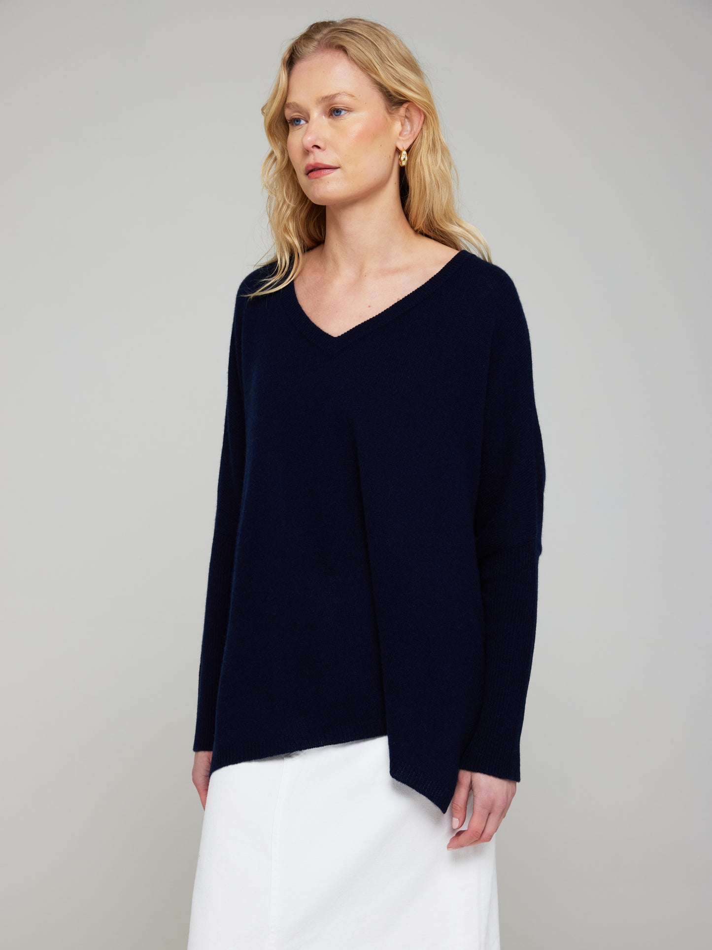 Charlotte Lightweight Cashmere V-Neck