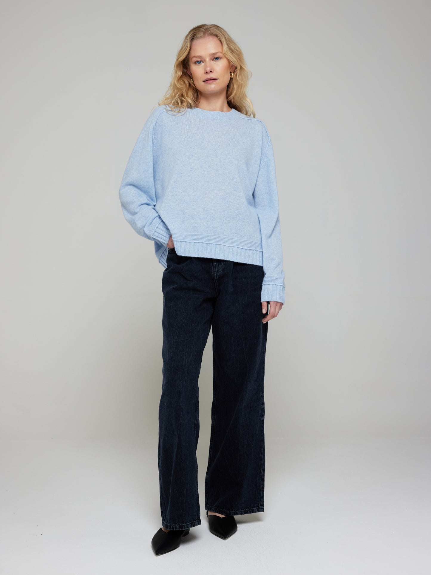 Bonnie Boxy Cashmere Crew Neck