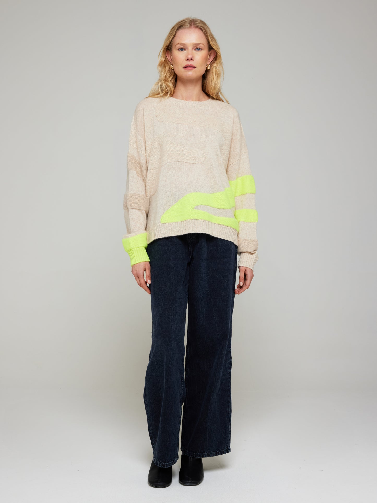 Textured Wave Cashmere Crew Neck