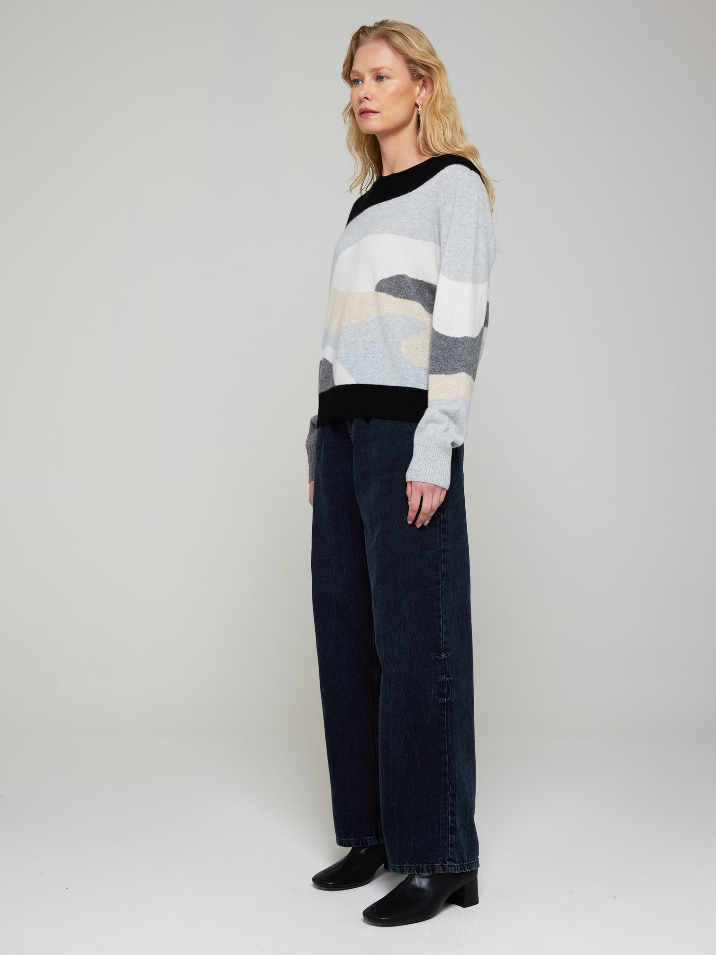 Cari Wave Cashmere Crew Neck