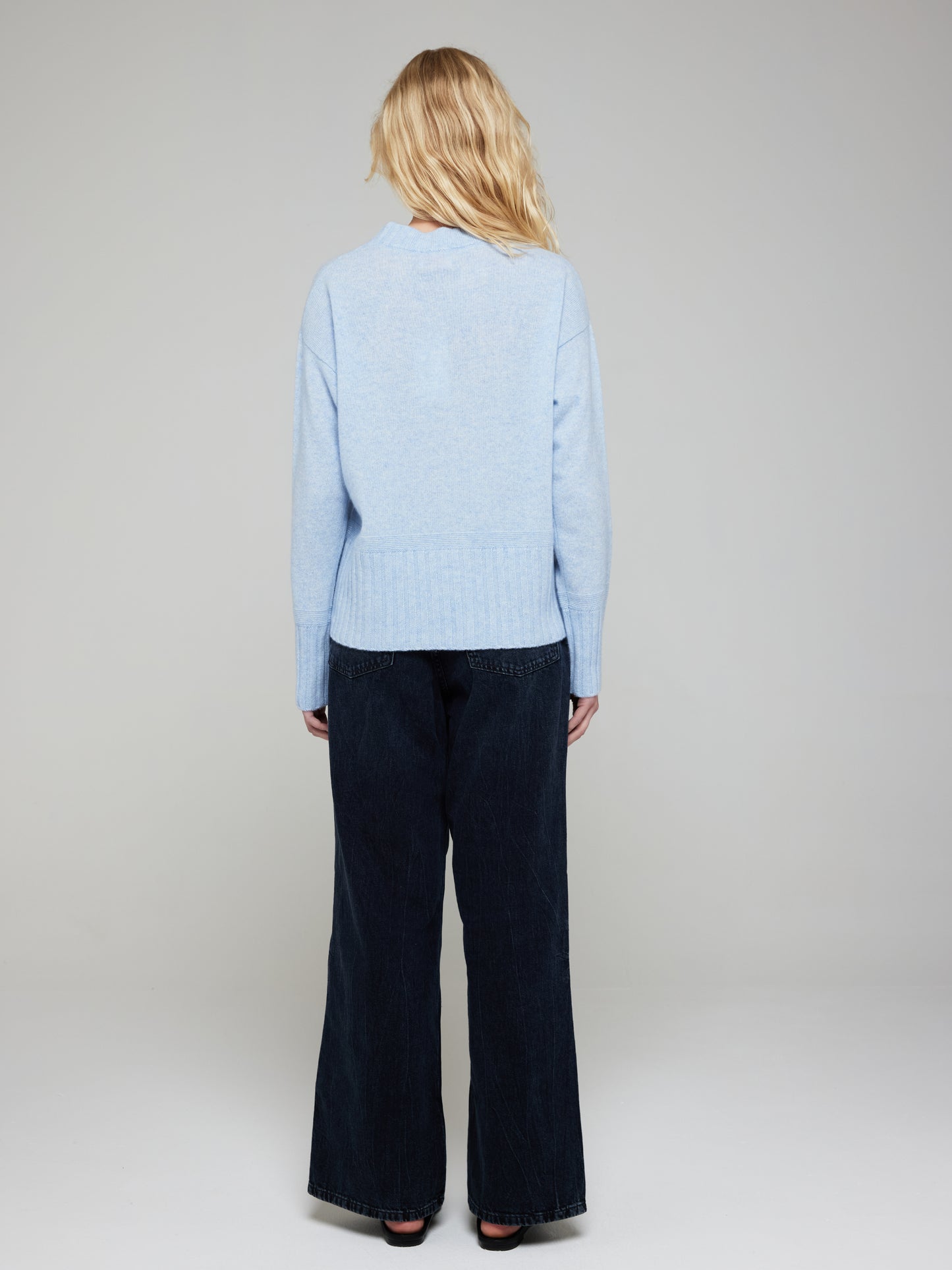 Effie Cashmere Crew Neck