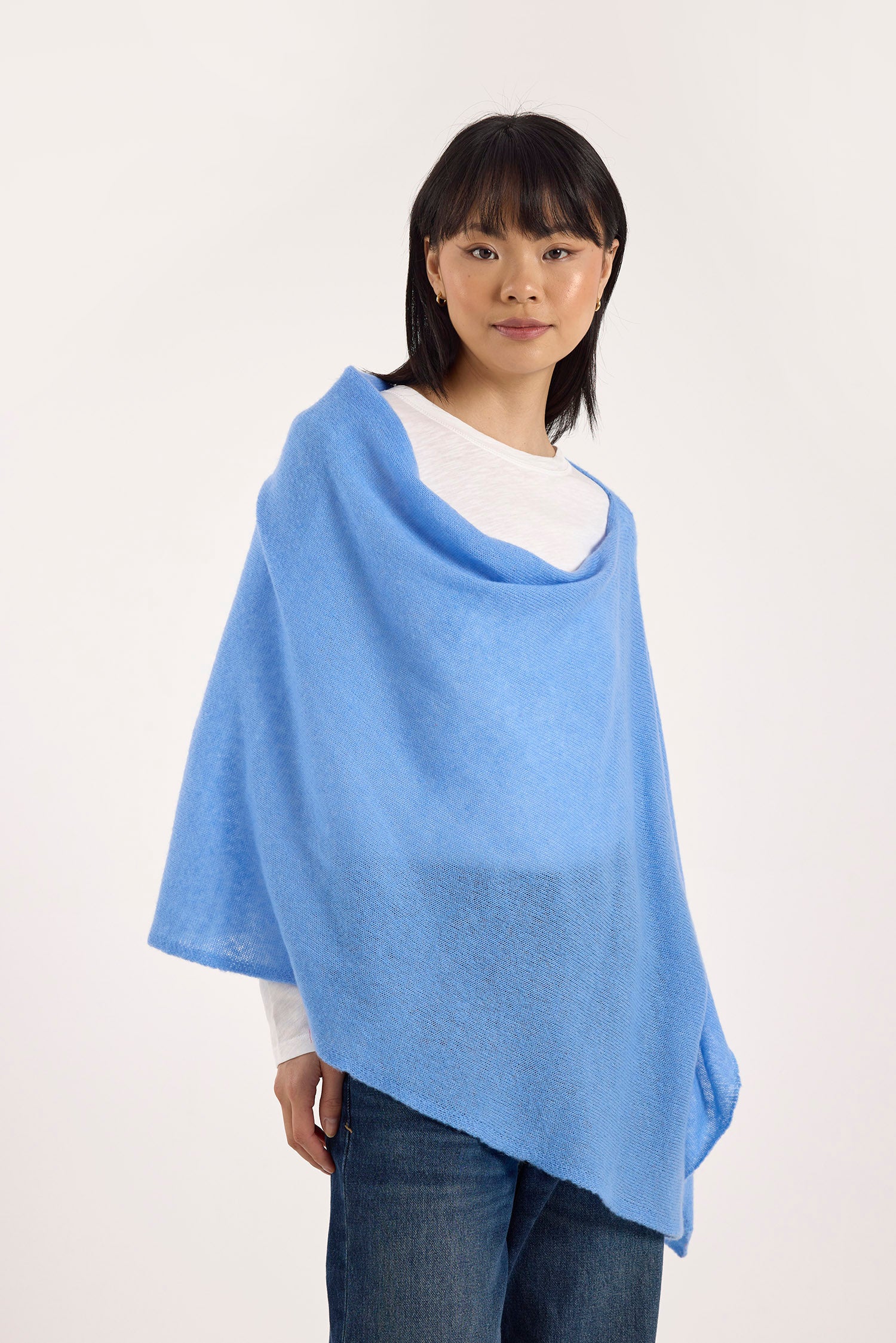 SNUGGLE PONCHO