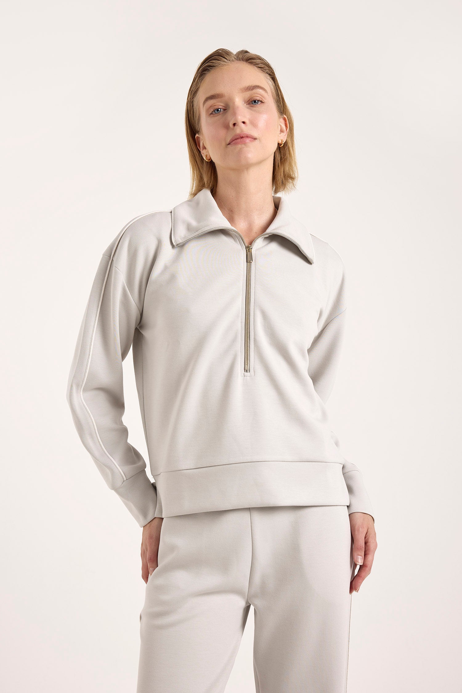 PIPING DETAIL HALF ZIP