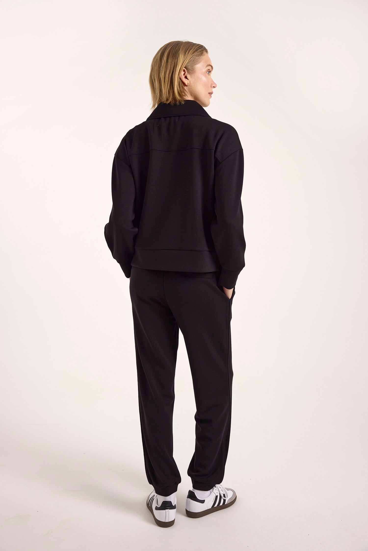 PIPING DETAIL HALF ZIP