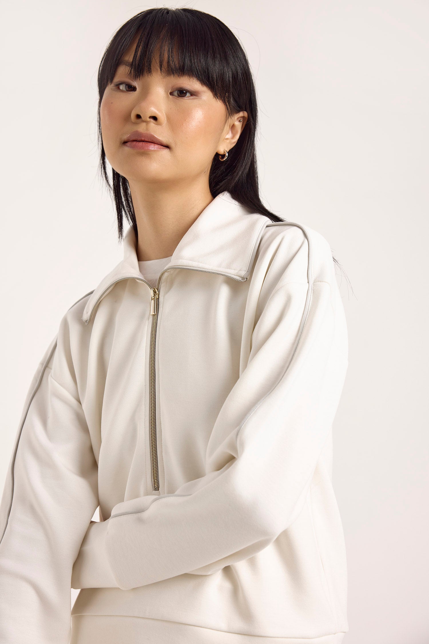 PIPING DETAIL HALF ZIP