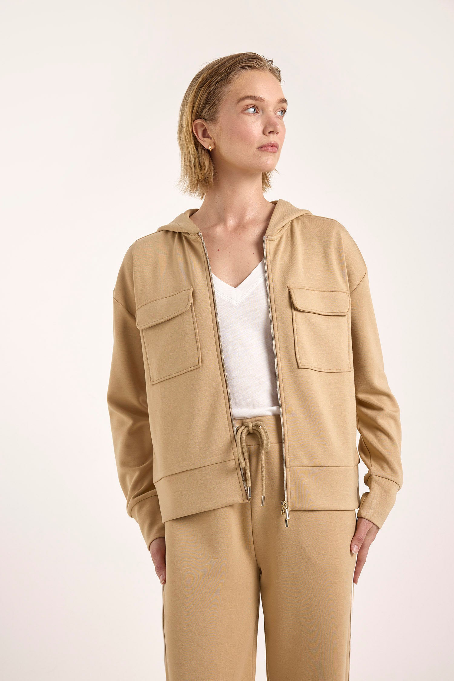 PATCH POCKET HOODIE