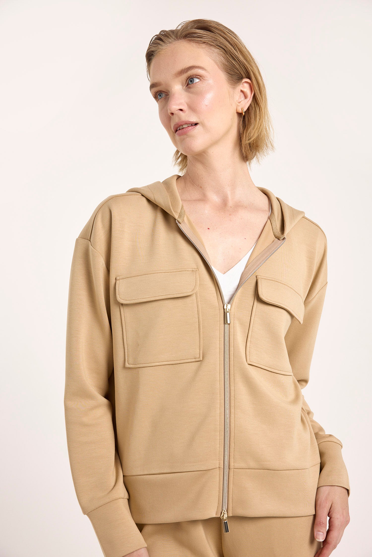 PATCH POCKET HOODIE