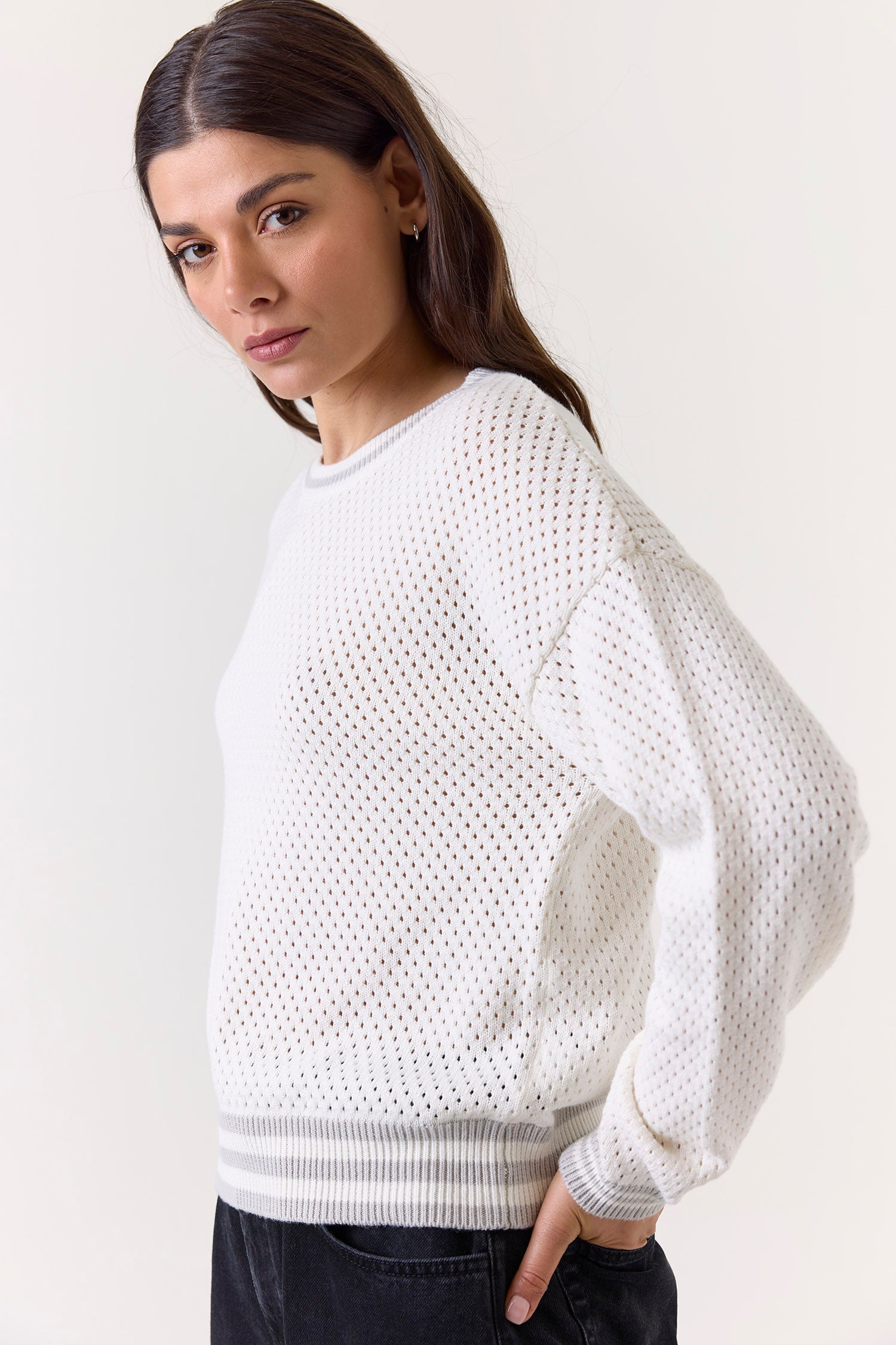 GEO MOCK NECK