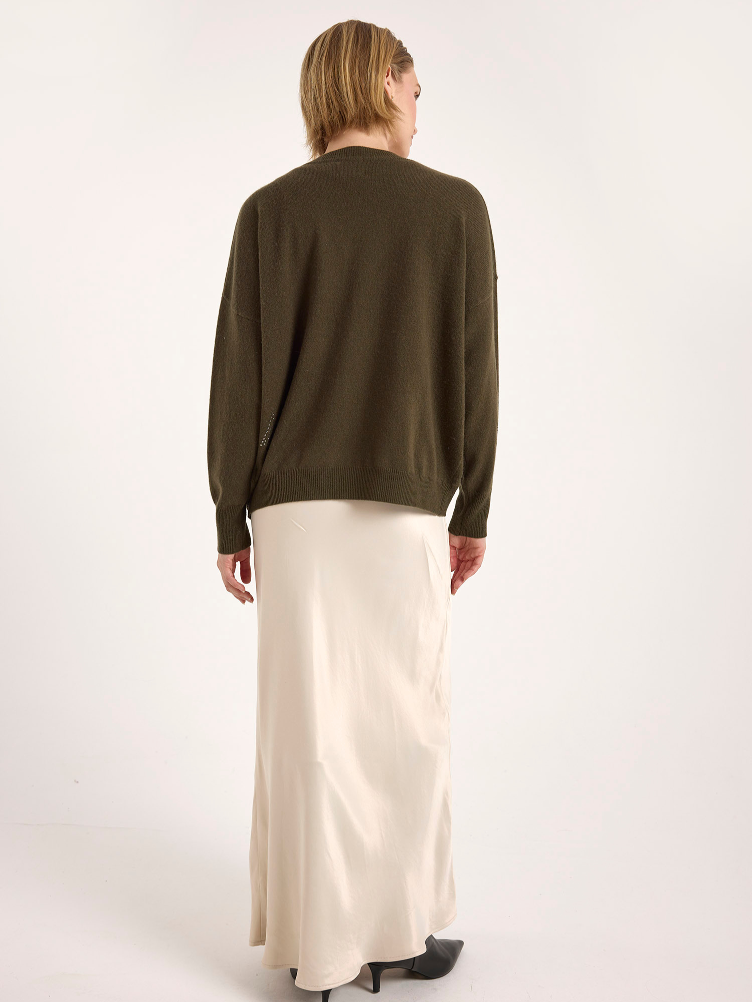 HAZEL HOT FIX BOLT V NECK
