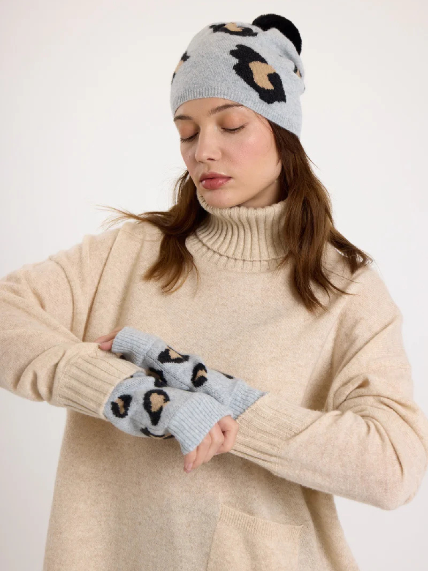 Animal Cashmere Wrist Warmers