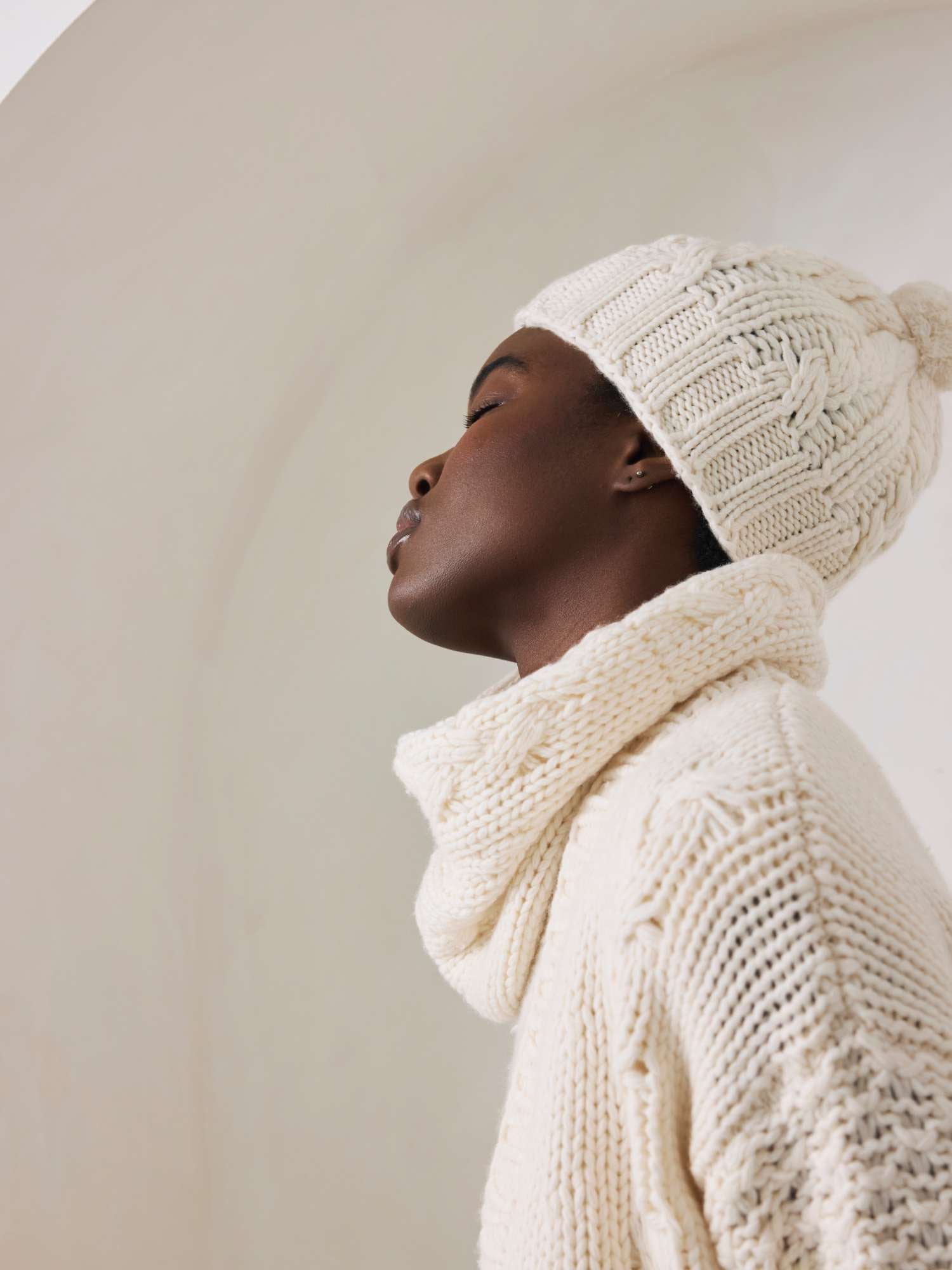 White Label Cable Cashmere Snood