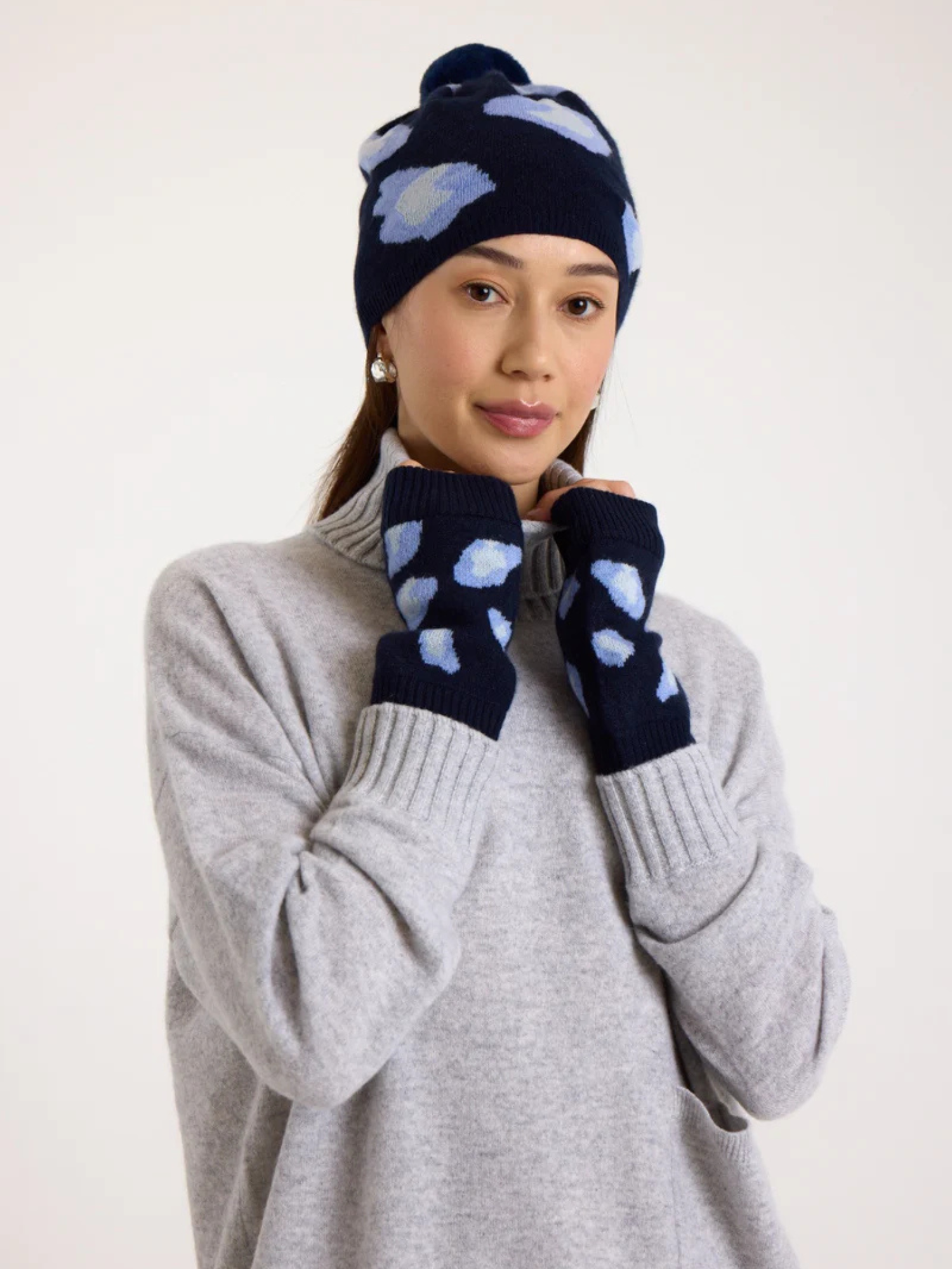 Animal Cashmere Wrist Warmers
