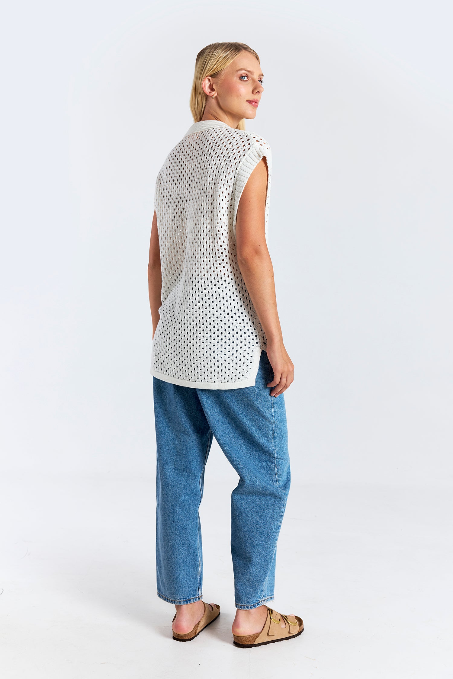 POINTELLE SLEEVELESS SHIRT