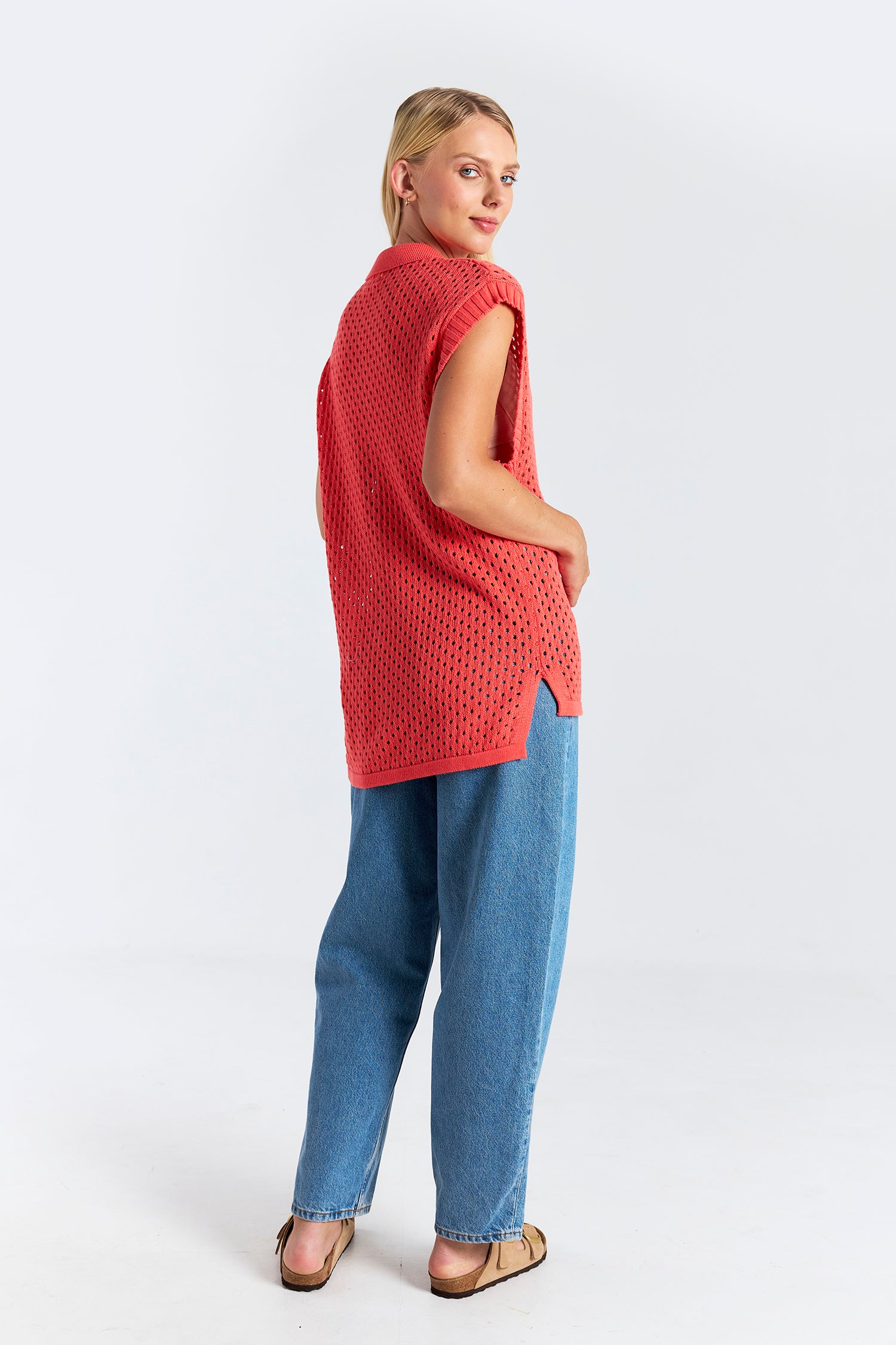 POINTELLE SLEEVELESS SHIRT