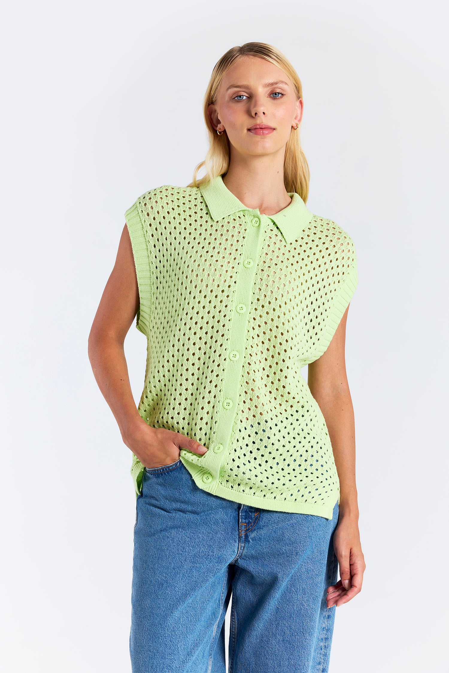 POINTELLE SLEEVELESS SHIRT