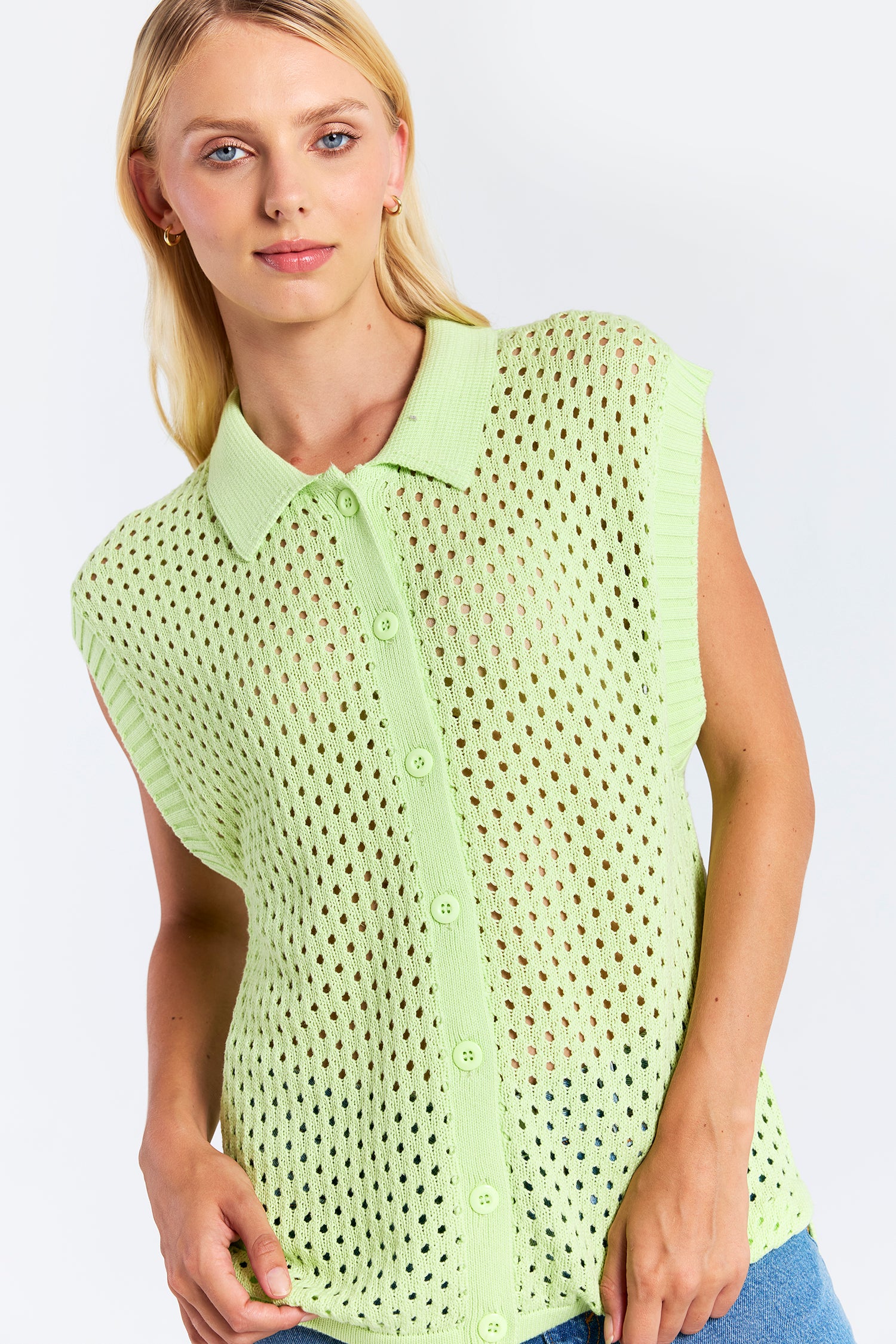 POINTELLE SLEEVELESS SHIRT