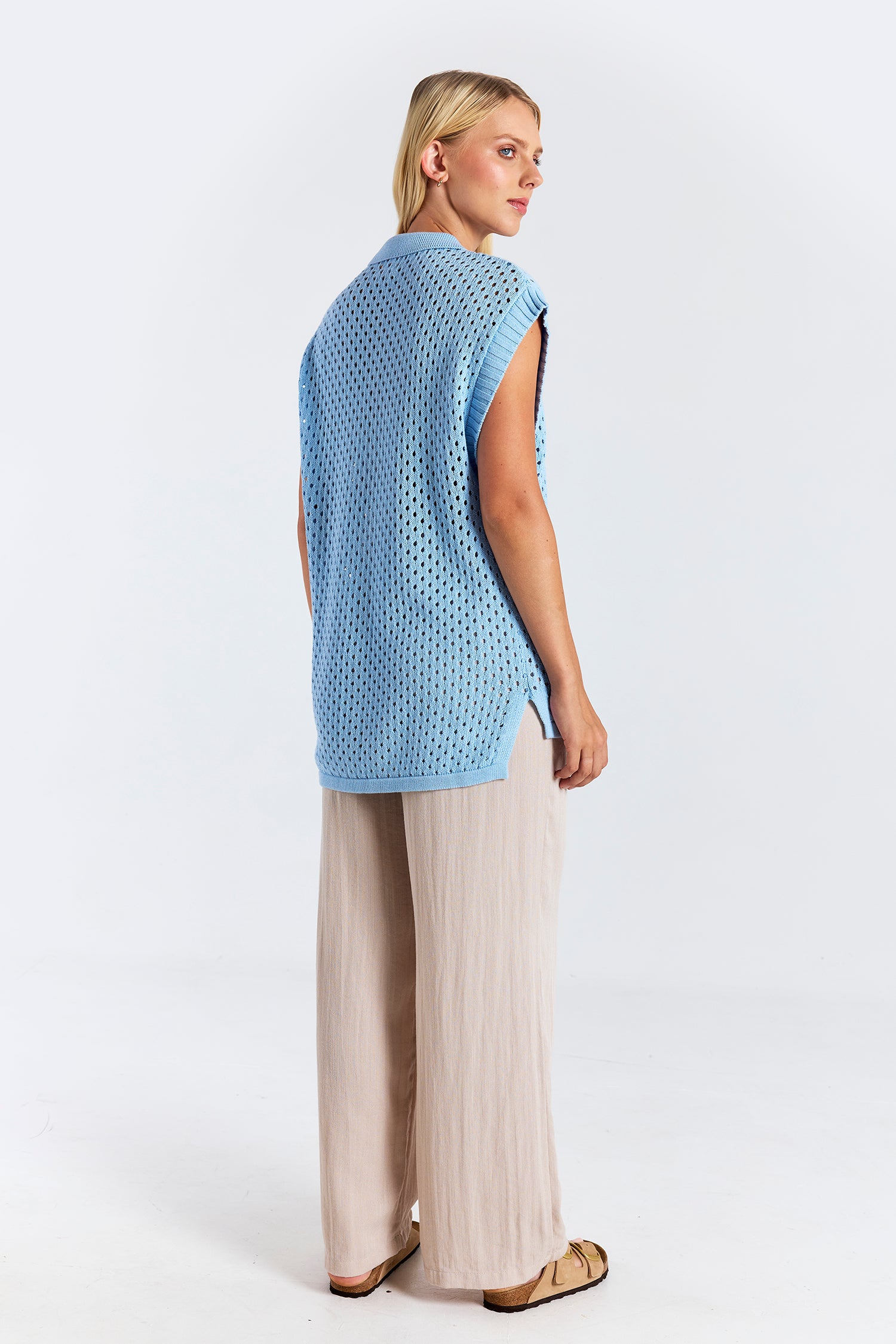 POINTELLE SLEEVELESS SHIRT