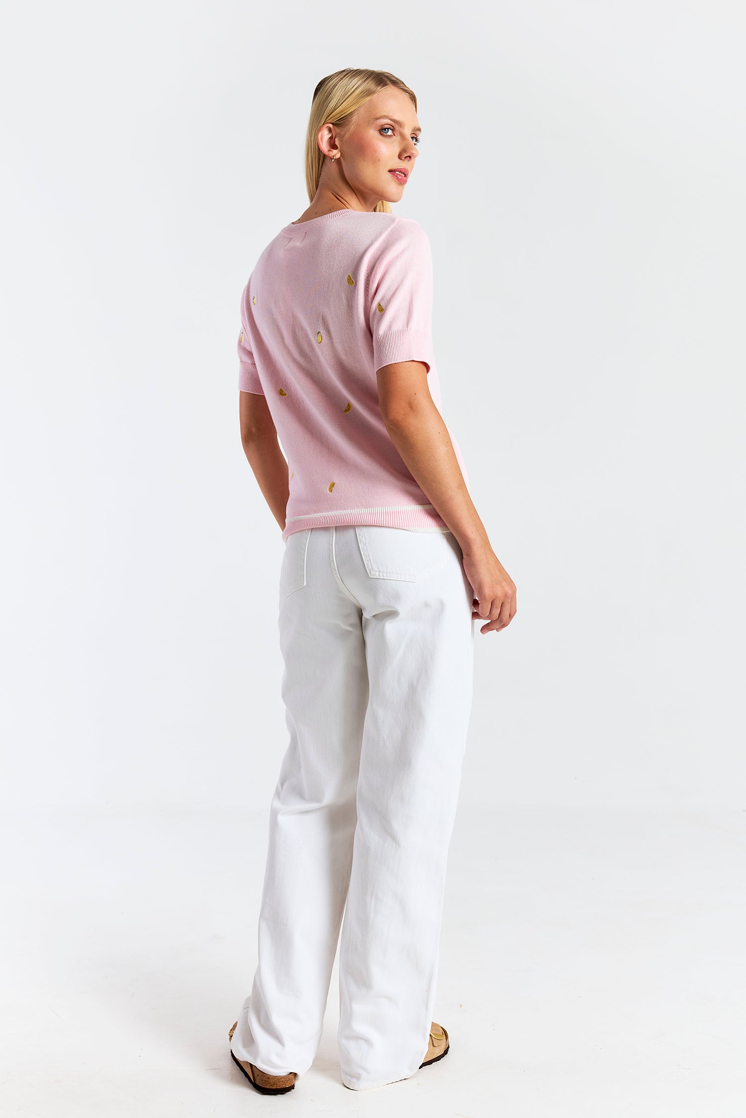 LEMON DITSY EMBROIDERY TEE