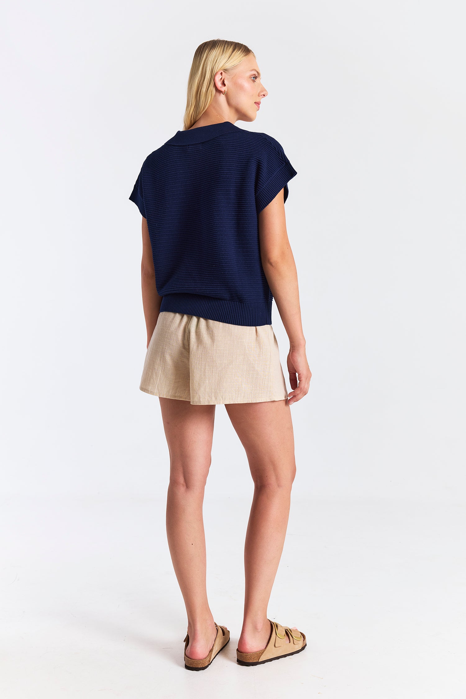 RIPPLED V NECK VEST