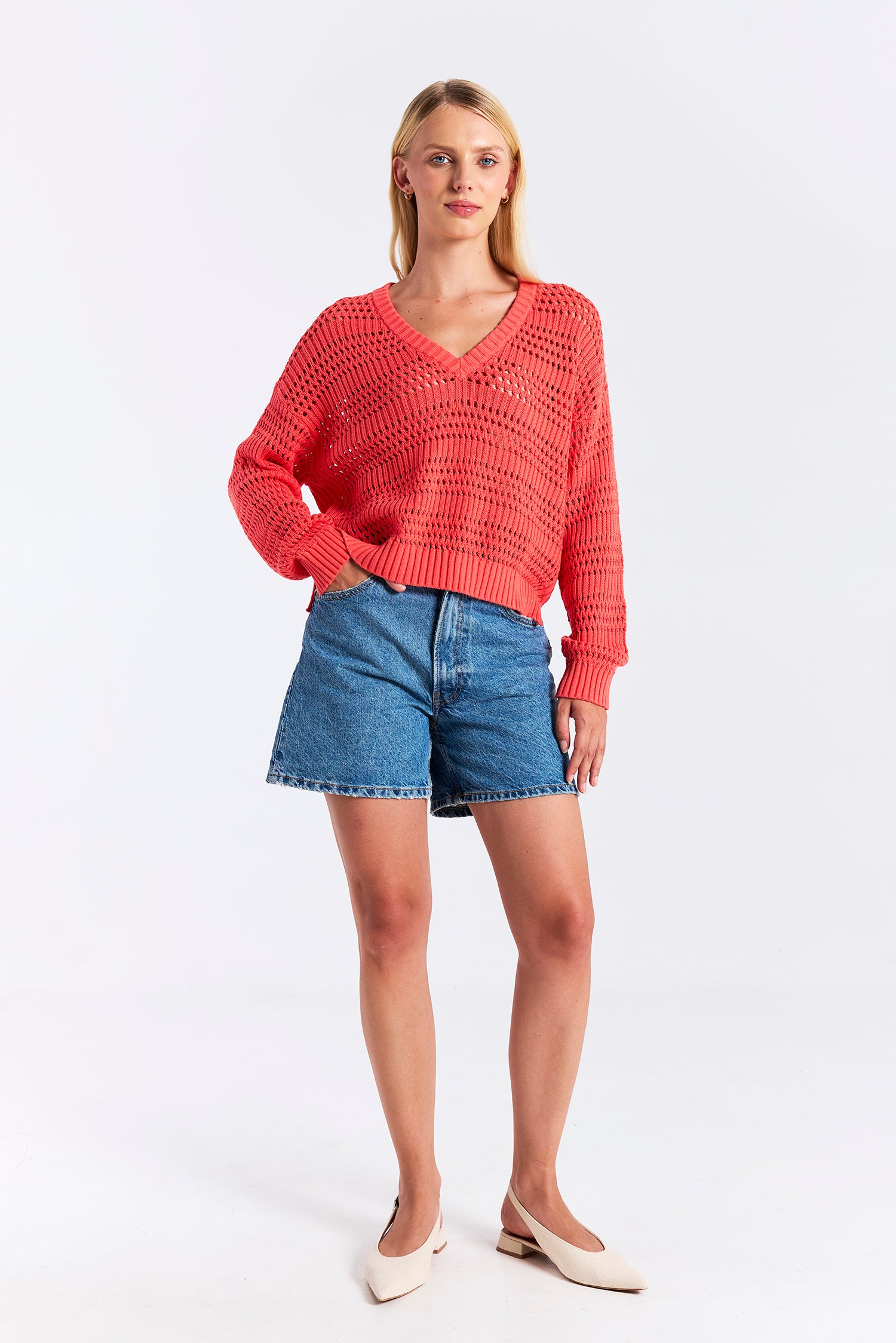 SARAH STITCH CROPPED V