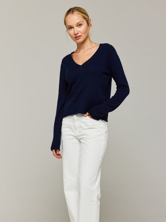 Luna Lightweight Cashmere Crew Neck