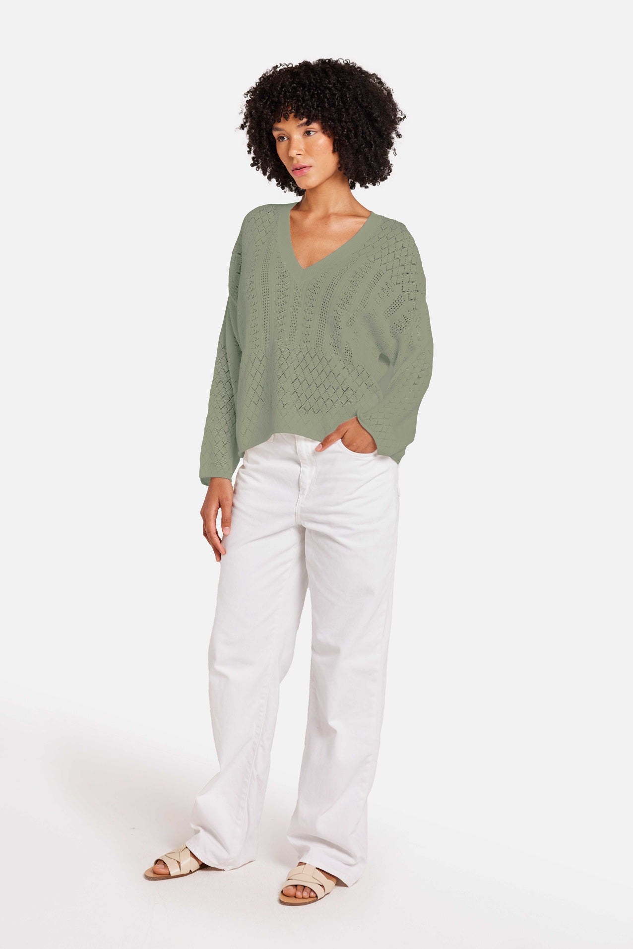 POINTELLE V NECK