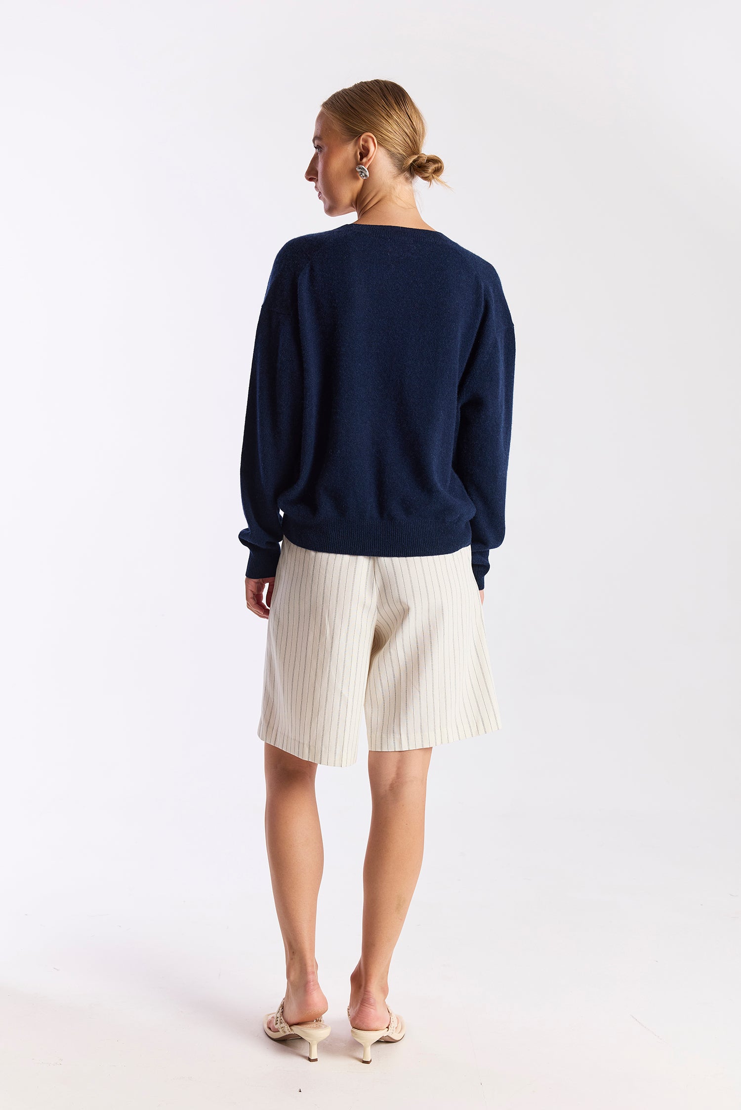 HAILEY CASHMERE V NECK