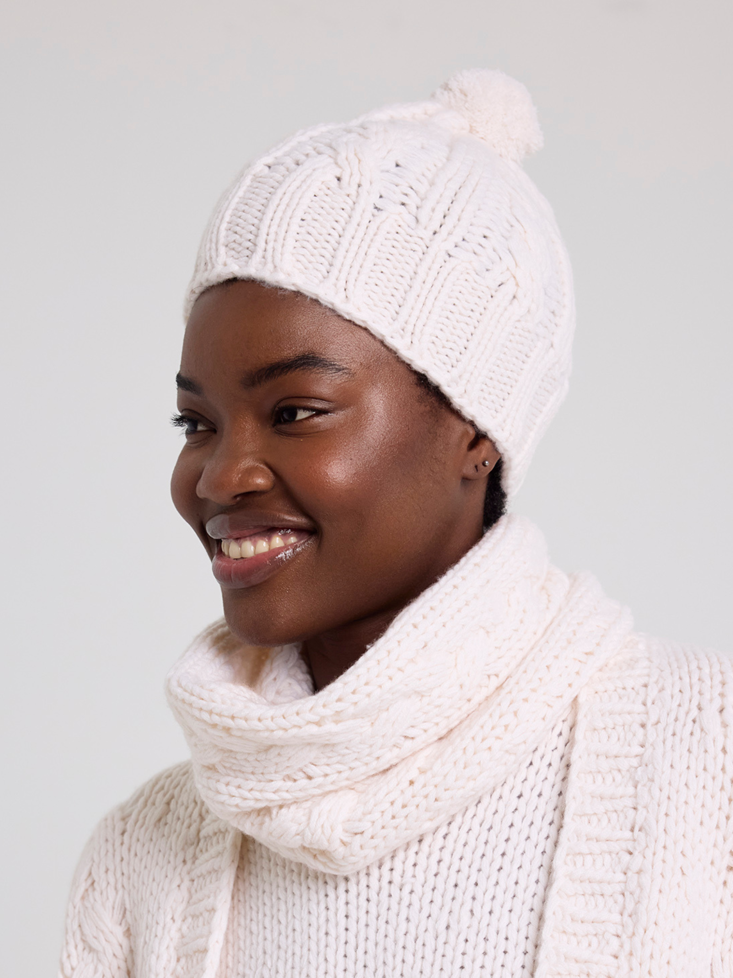 Chunky Cashmere Bobble Hat