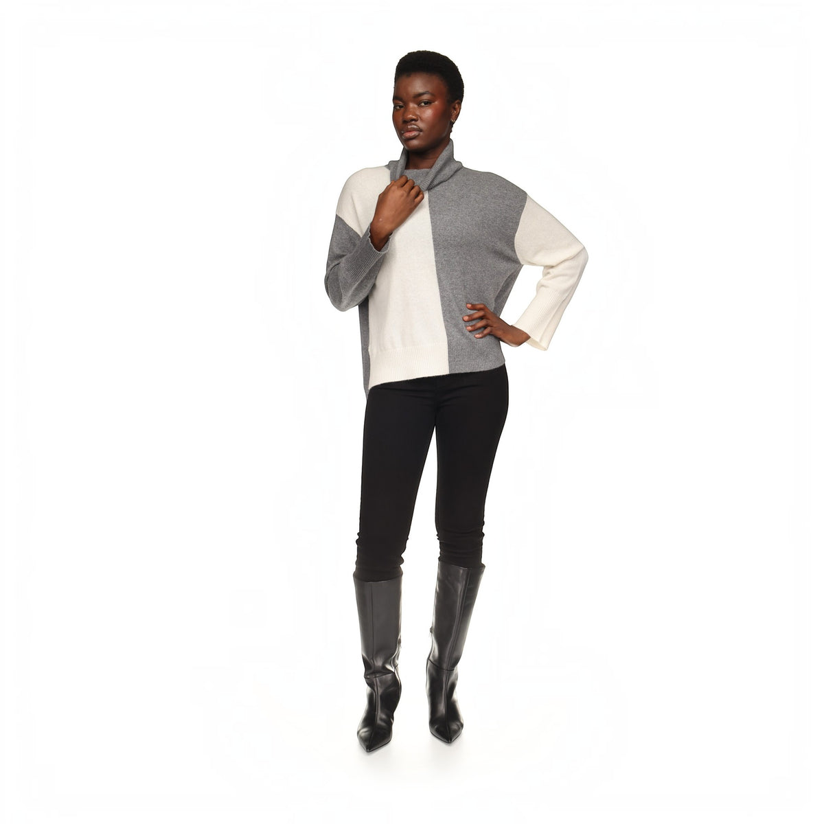 ENCHANTRESS ROLL NECK